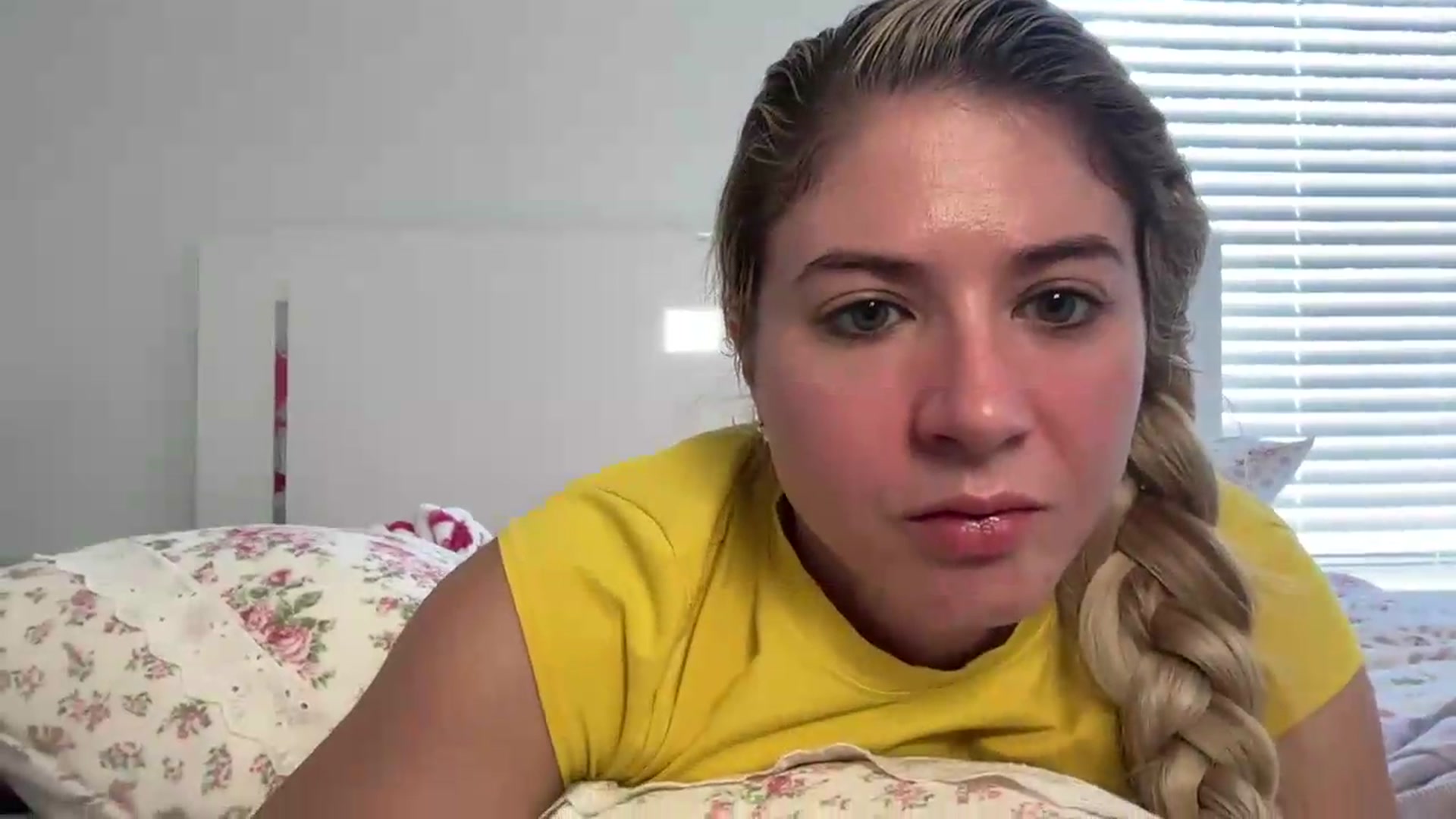 Gallery image thumbnail from KendallK1's myfreecams stream on, 08/15/2026, 17:53 image 3 of 20