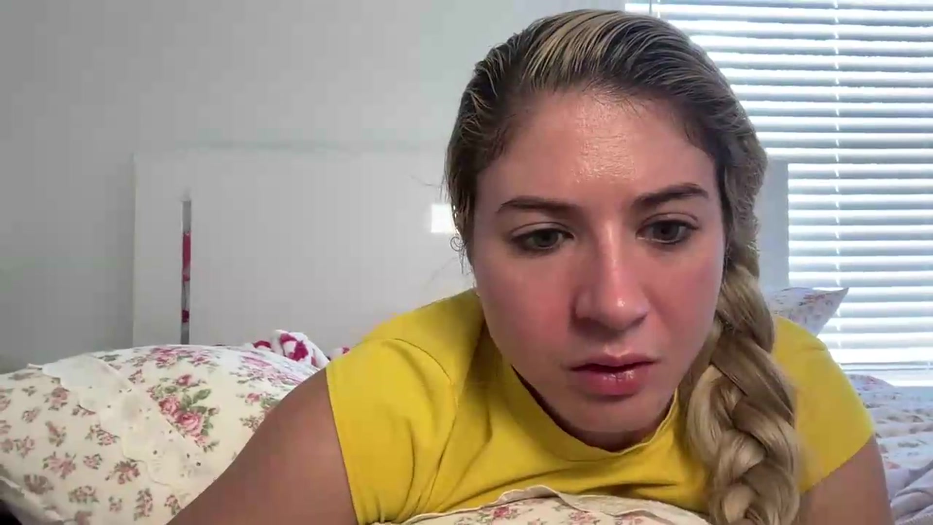 Gallery image thumbnail from KendallK1's myfreecams stream on, 08/15/2026, 17:53 image 4 of 20