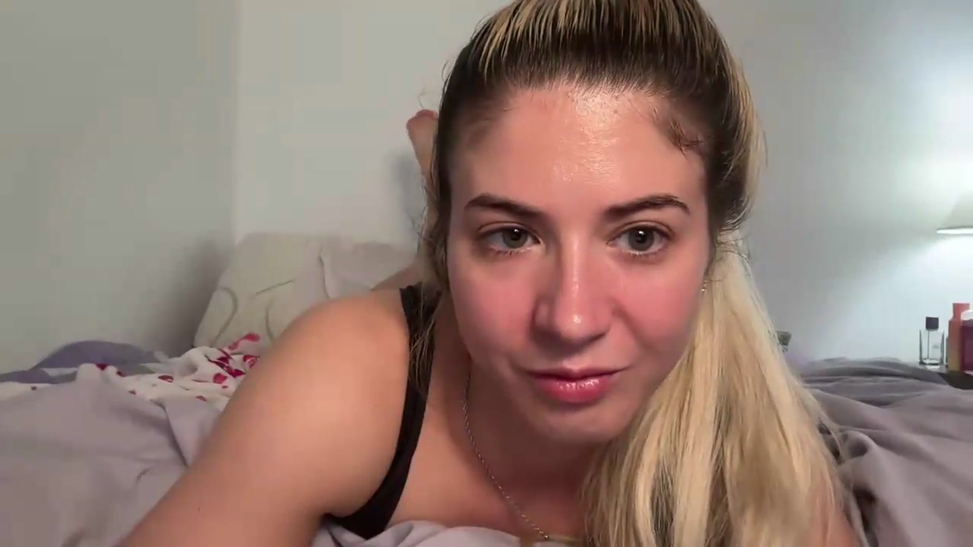 Gallery image thumbnail from KendallK1's myfreecams stream on, 09/05/2026, 18:12 image 5 of 20