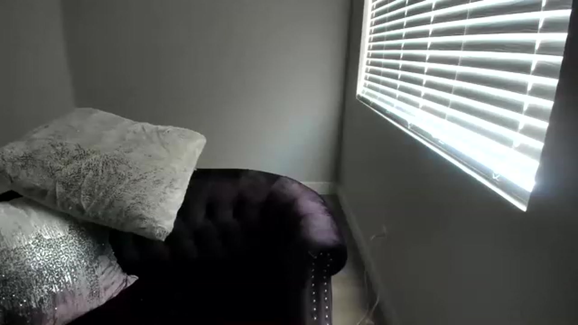 Gallery image thumbnail from KendallKayden's myfreecams stream on, 05/30/2023, 15:04 image 15 of 20
