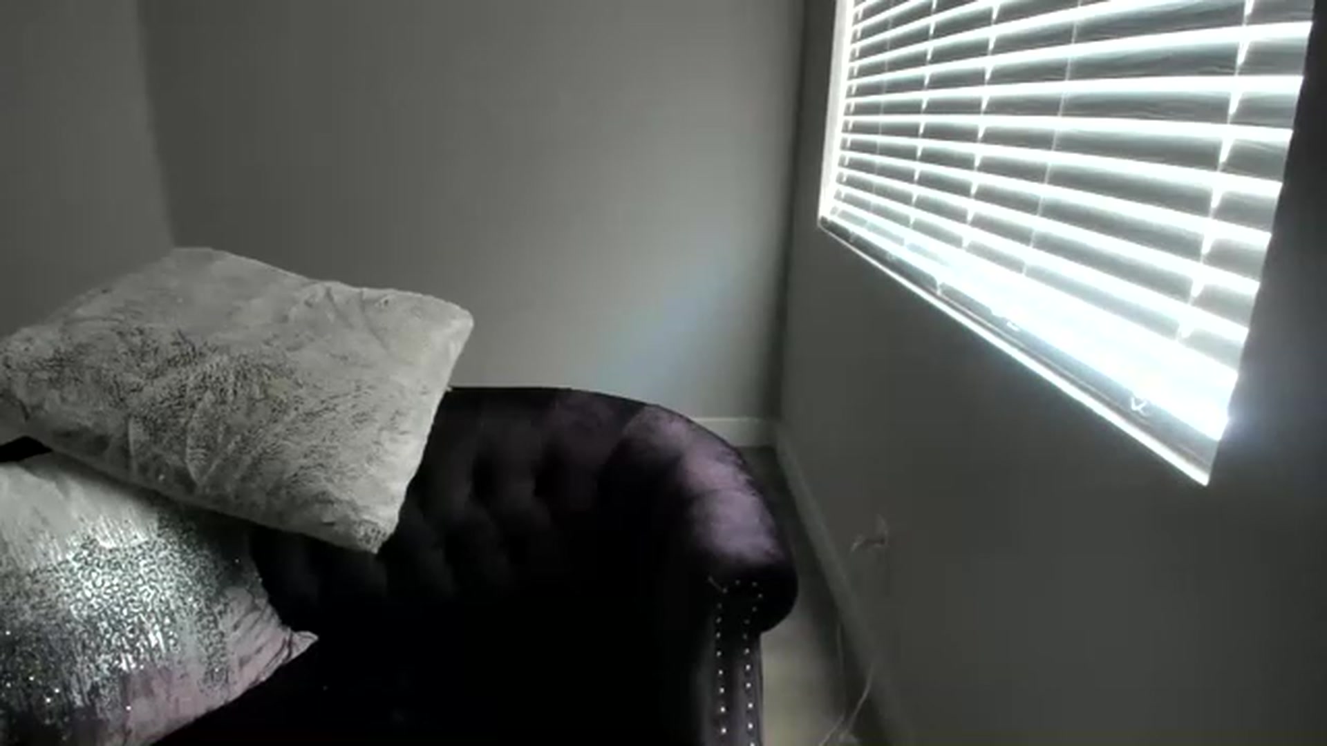Gallery image thumbnail from KendallKayden's myfreecams stream on, 05/30/2023, 15:04 image 10 of 20