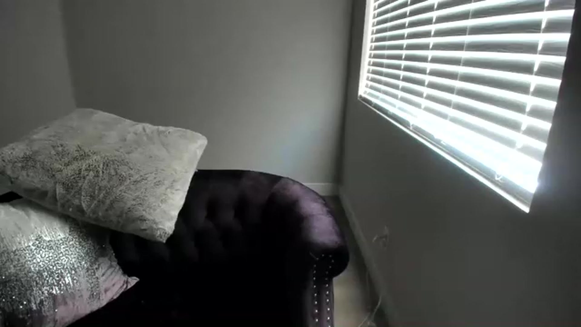 Gallery image thumbnail from KendallKayden's myfreecams stream on, 05/30/2023, 15:04 image 13 of 20