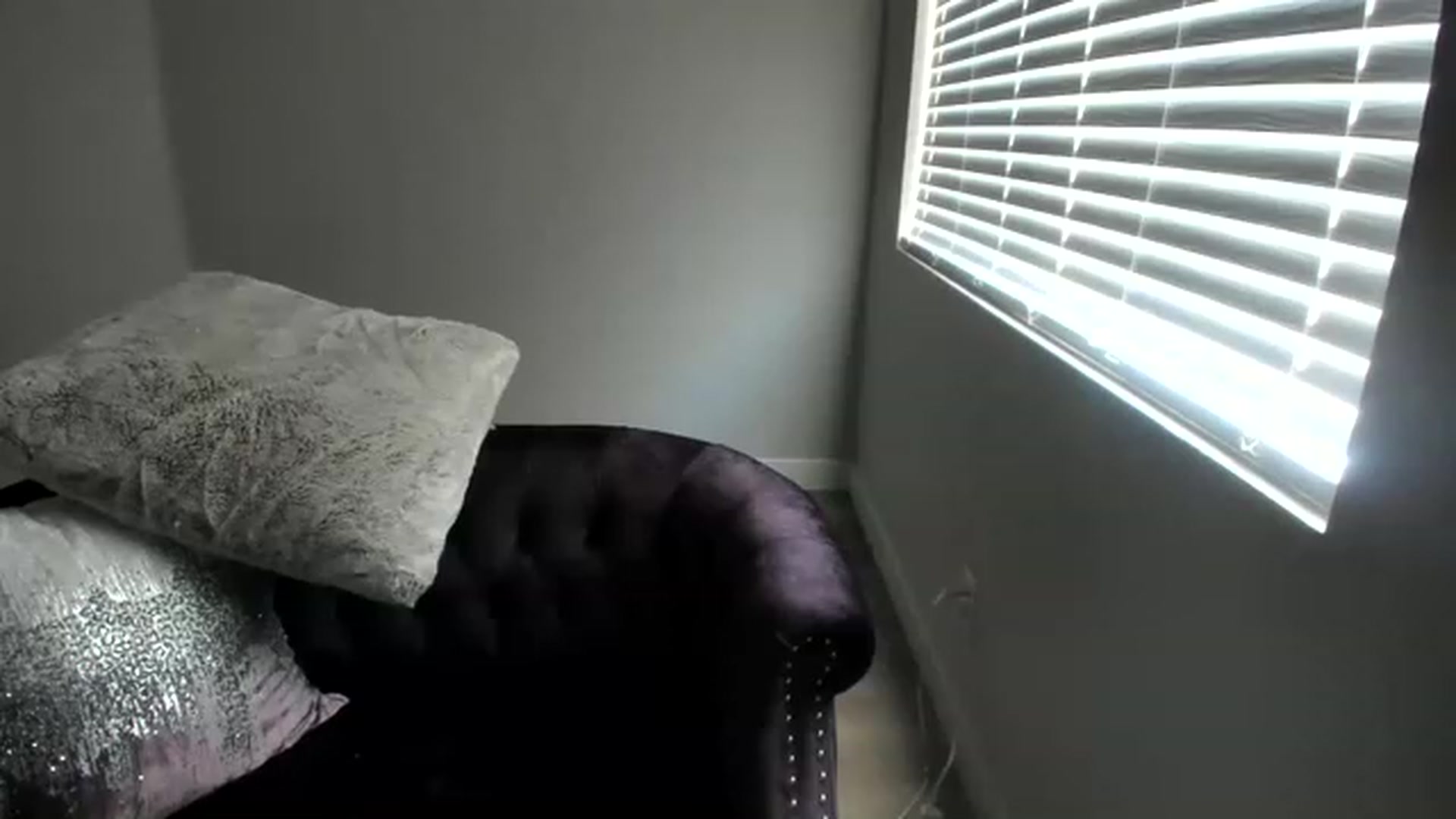 Gallery image thumbnail from KendallKayden's myfreecams stream on, 05/30/2023, 15:04 image 18 of 20