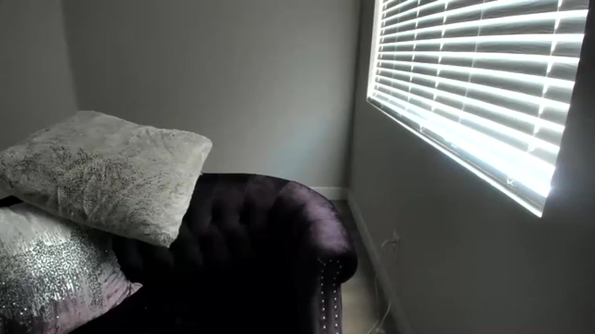 Gallery image thumbnail from KendallKayden's myfreecams stream on, 05/30/2023, 15:04 image 12 of 20