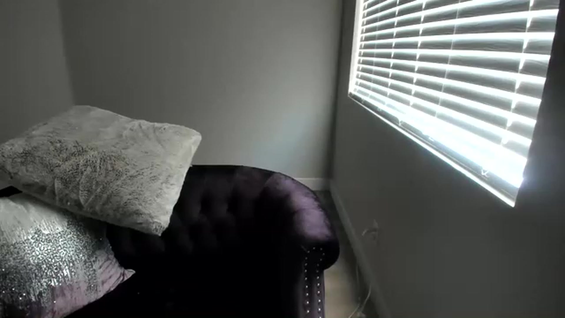 Gallery image thumbnail from KendallKayden's myfreecams stream on, 05/30/2023, 15:04 image 17 of 20