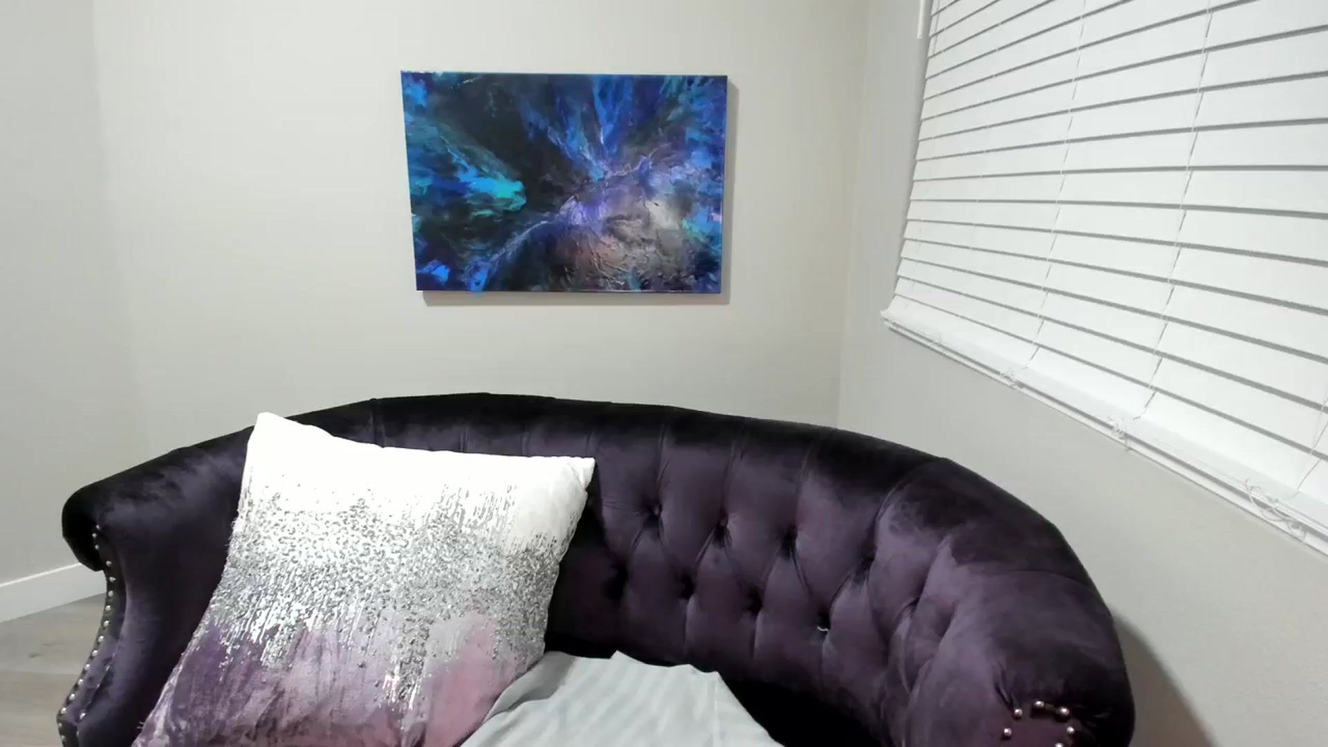 Gallery image thumbnail from KendallKayden's myfreecams stream on, 12/22/2023, 06:43 image 3 of 20