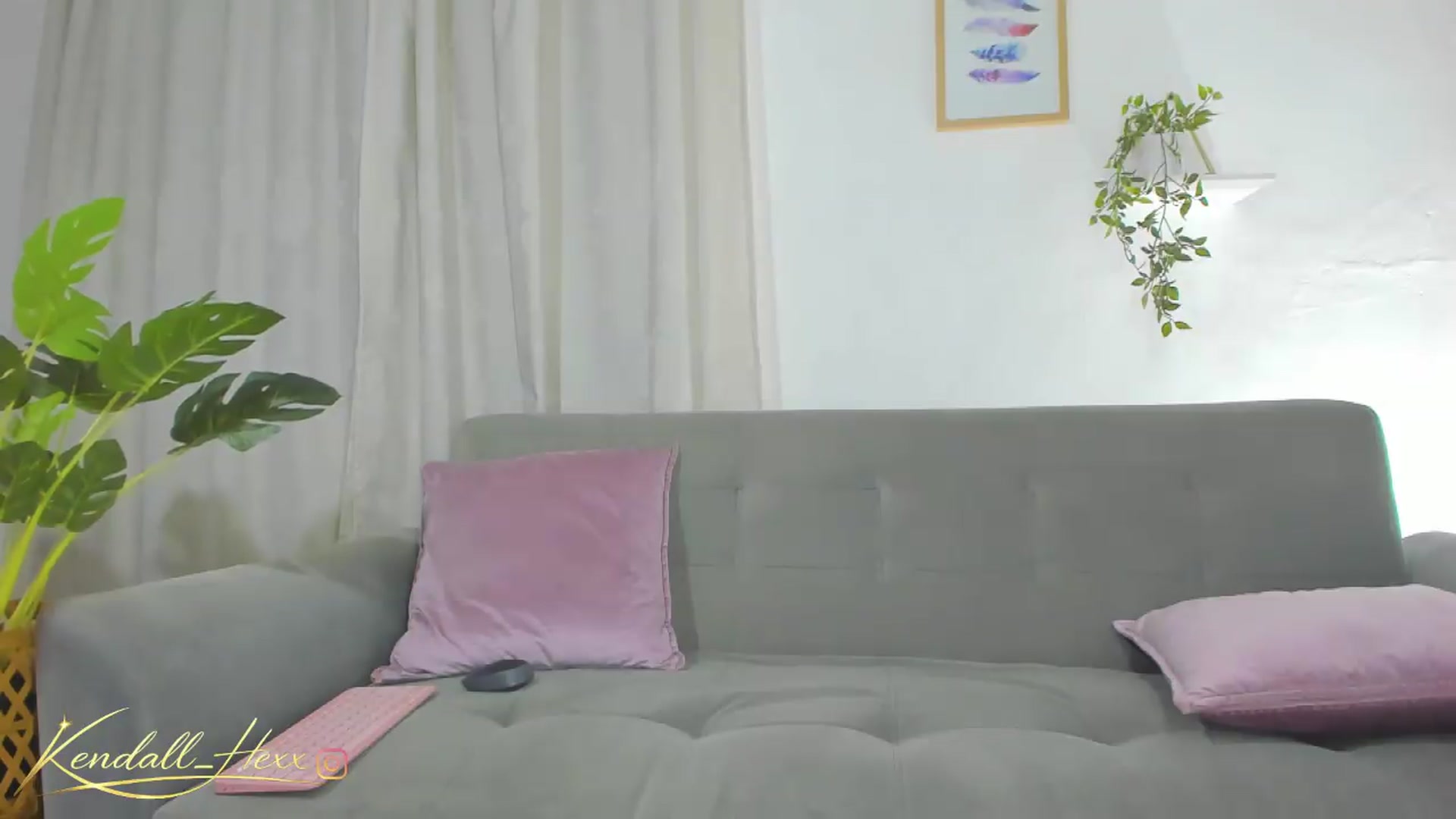 Gallery image thumbnail from Kendall_hexx's myfreecams stream on, 06/25/2026, 17:19 image 3 of 20