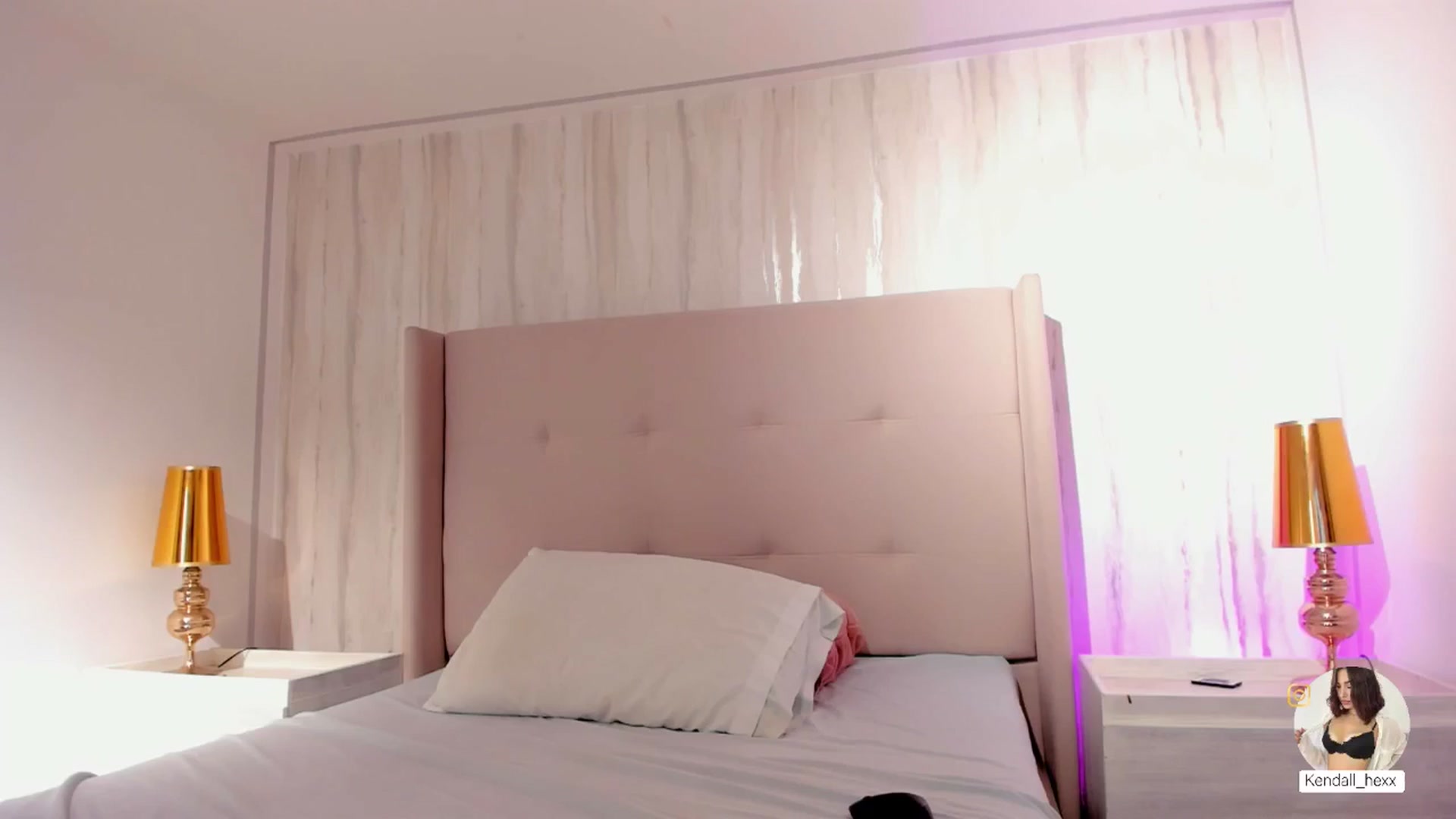 Gallery image thumbnail from Kendallhexx's myfreecams stream on, 02/16/2026, 21:31 image 5 of 20