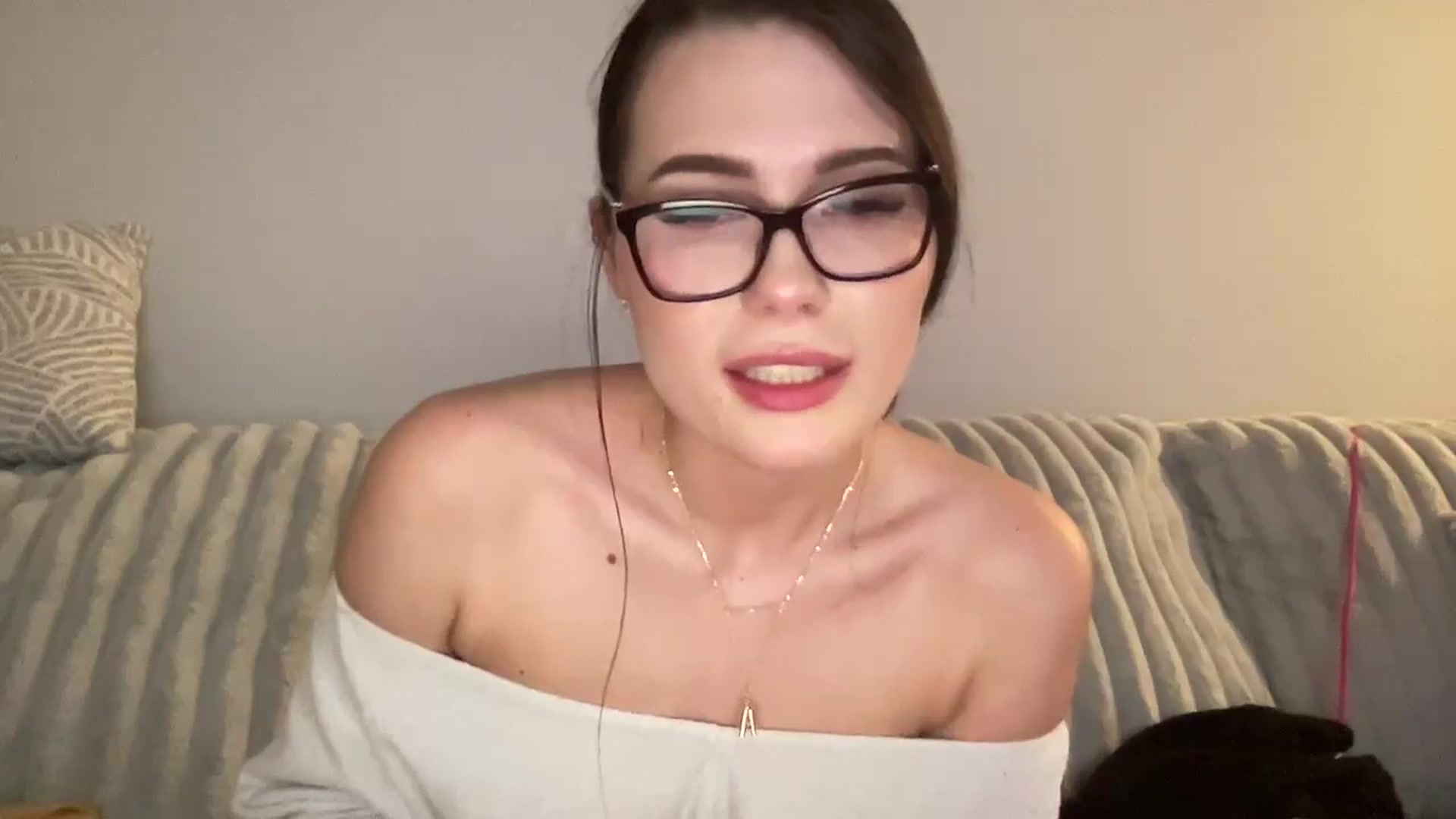 Gallery image thumbnail from Kendallmoore's myfreecams stream on, 12/31/2025, 09:59 image 8 of 20