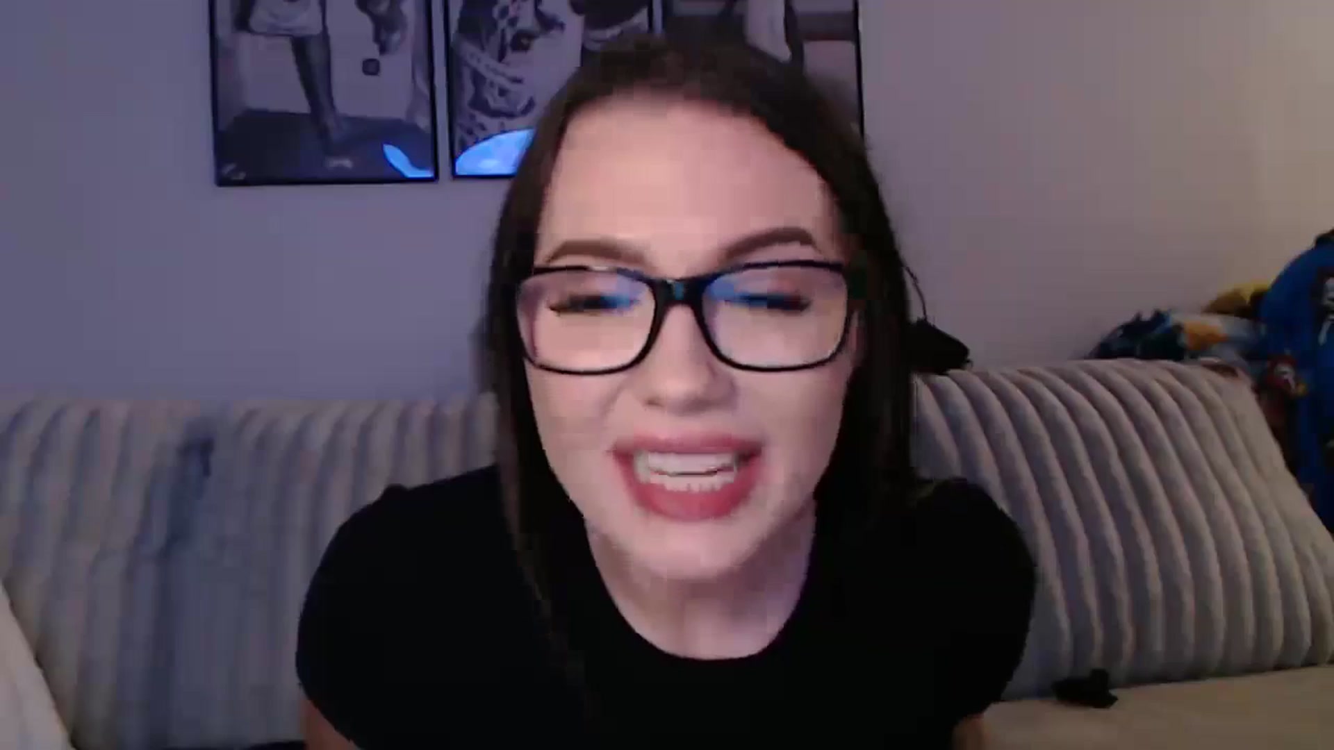 Gallery image thumbnail from Kendallmoore's myfreecams stream on, 03/31/2026, 05:31 image 17 of 20