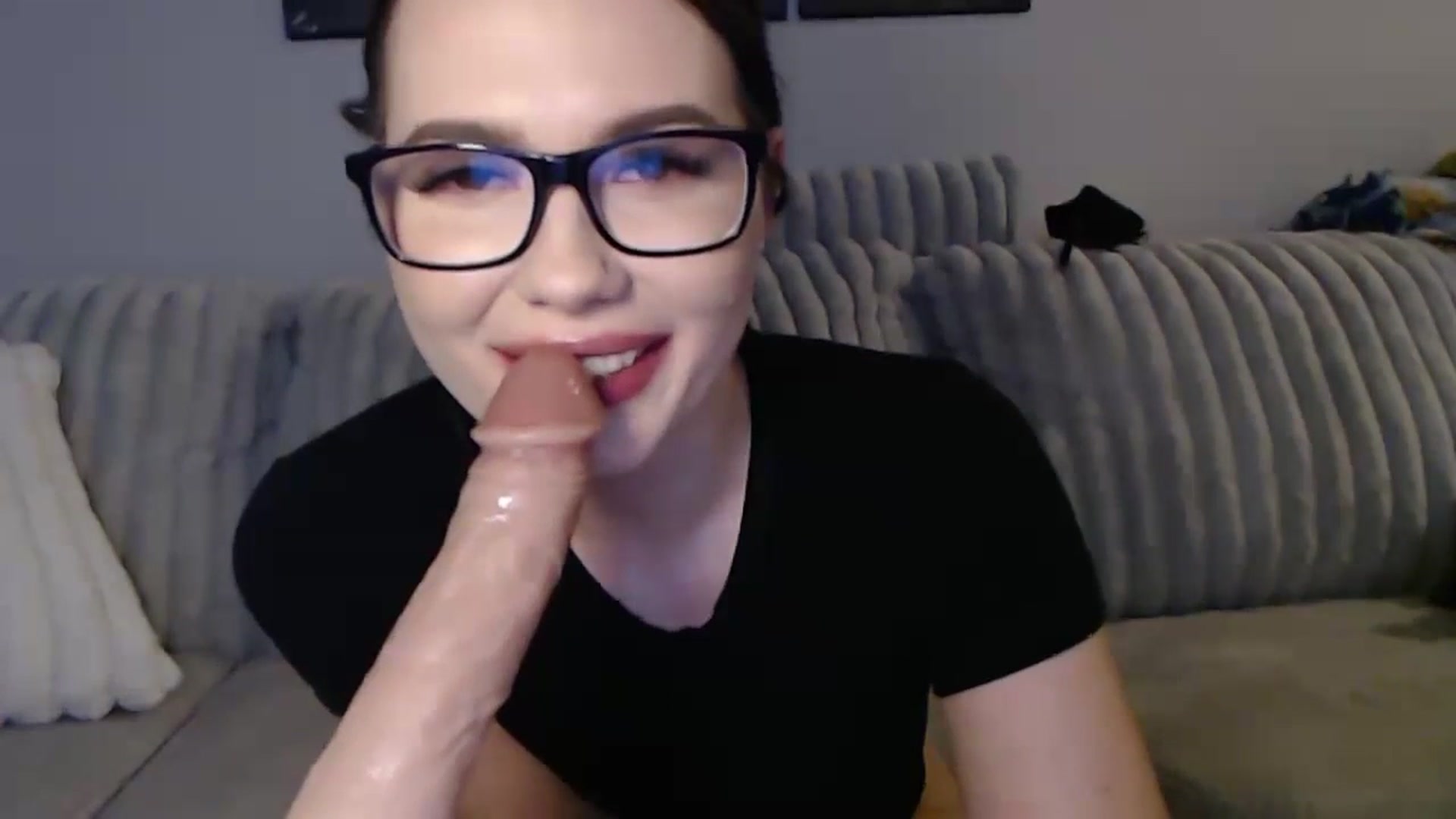 Gallery image thumbnail from Kendallmoore's myfreecams stream on, 03/31/2026, 05:31 image 9 of 20