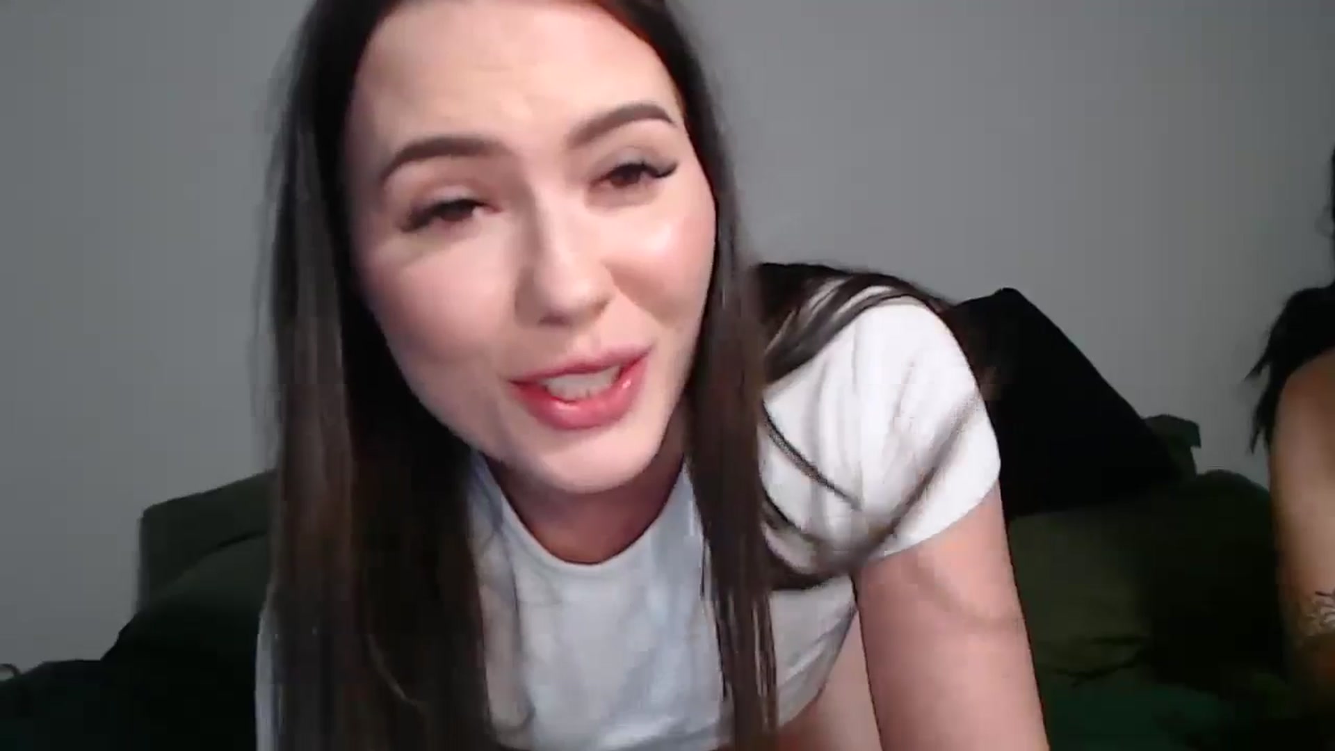 Gallery image thumbnail from Kendallmoore's myfreecams stream on, 04/08/2026, 05:24 image 3 of 20