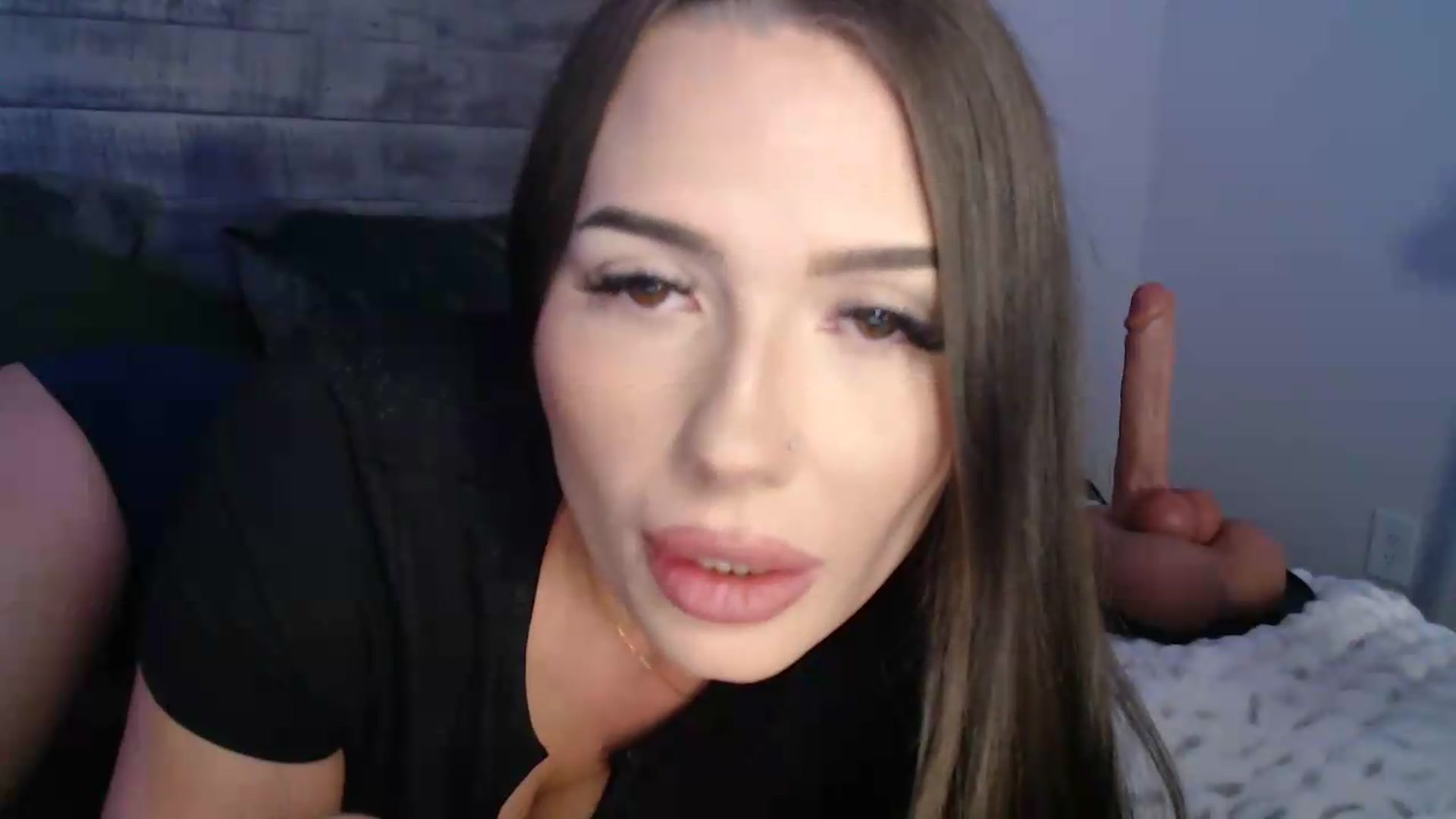 Gallery image thumbnail from Kendallmoore's myfreecams stream on, 07/20/2026, 05:24 image 5 of 20