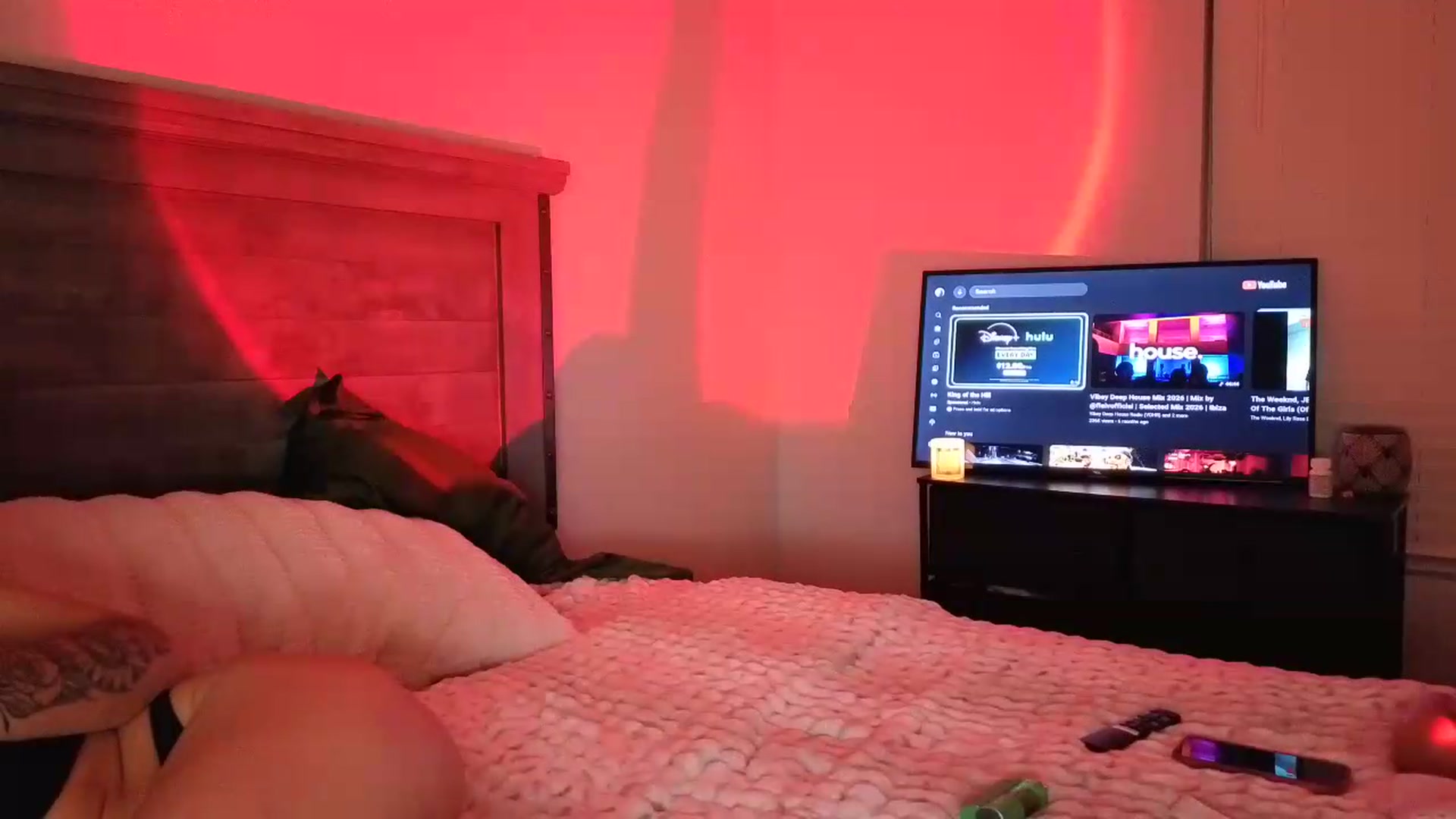 Gallery image thumbnail from Kendallmoore's myfreecams stream on, 08/05/2026, 06:05 image 17 of 20