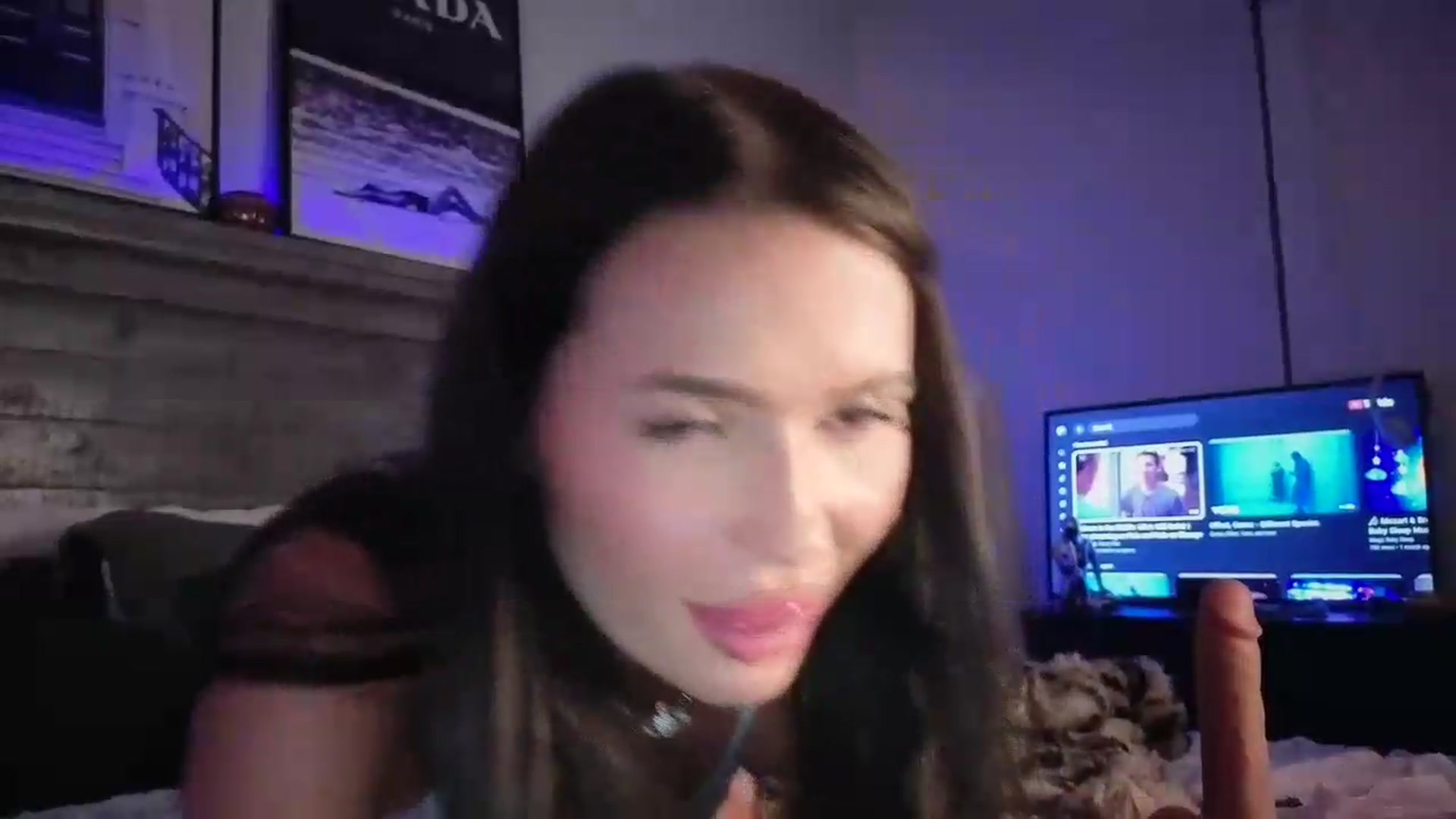 Gallery image thumbnail from Kendallmoore's myfreecams stream on, 09/16/2026, 06:08 image 8 of 20