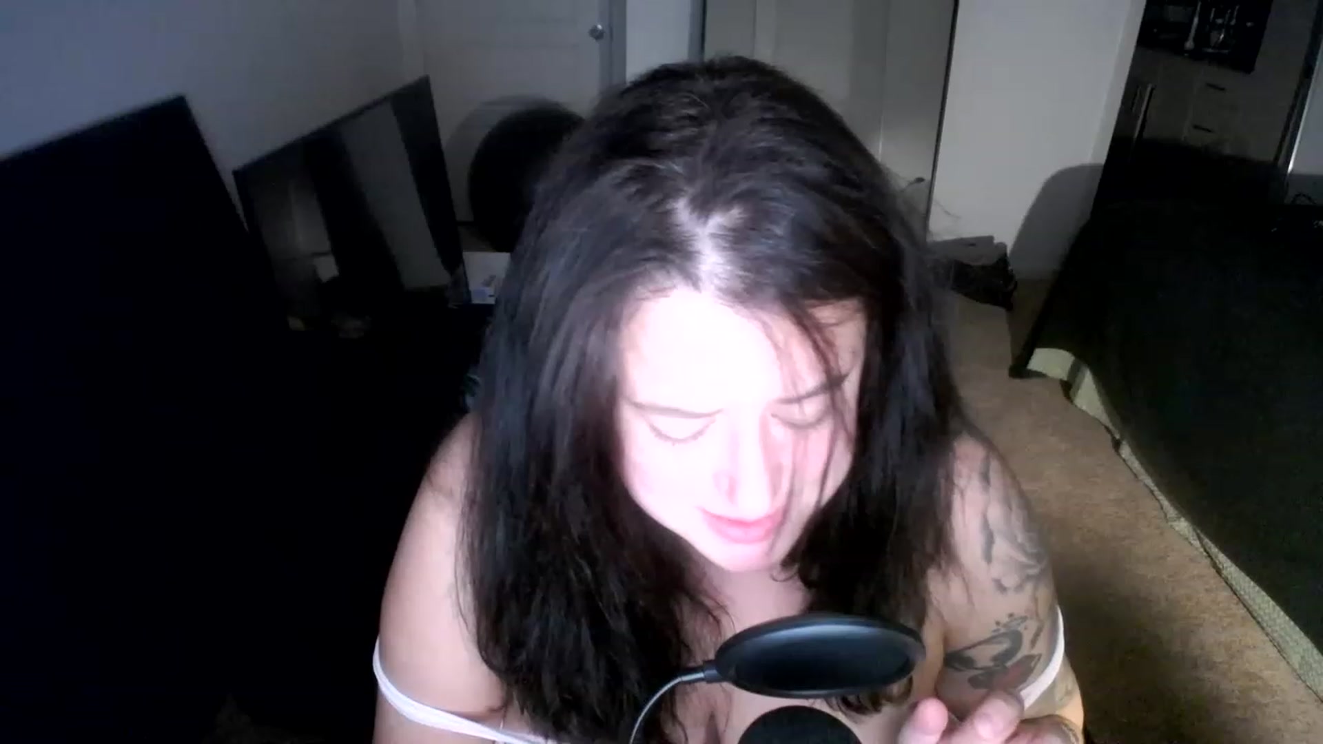 Gallery image thumbnail from Kendra's myfreecams stream on, 11/15/2022, 06:28 image 19 of 20