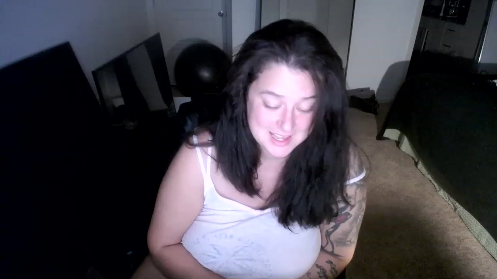 Gallery image thumbnail from Kendra's myfreecams stream on, 11/15/2022, 06:28 image 12 of 20