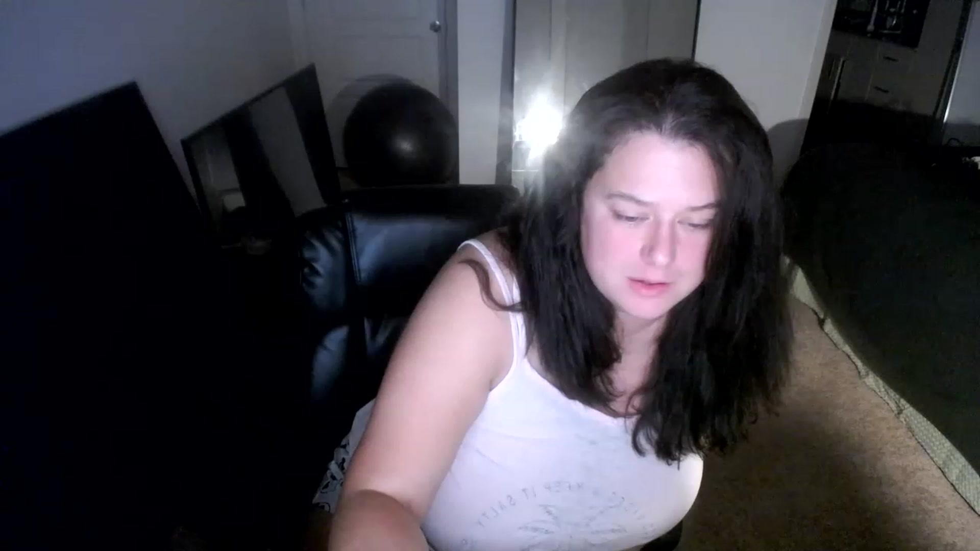 Gallery image thumbnail from Kendra's myfreecams stream on, 11/15/2022, 06:28 image 13 of 20