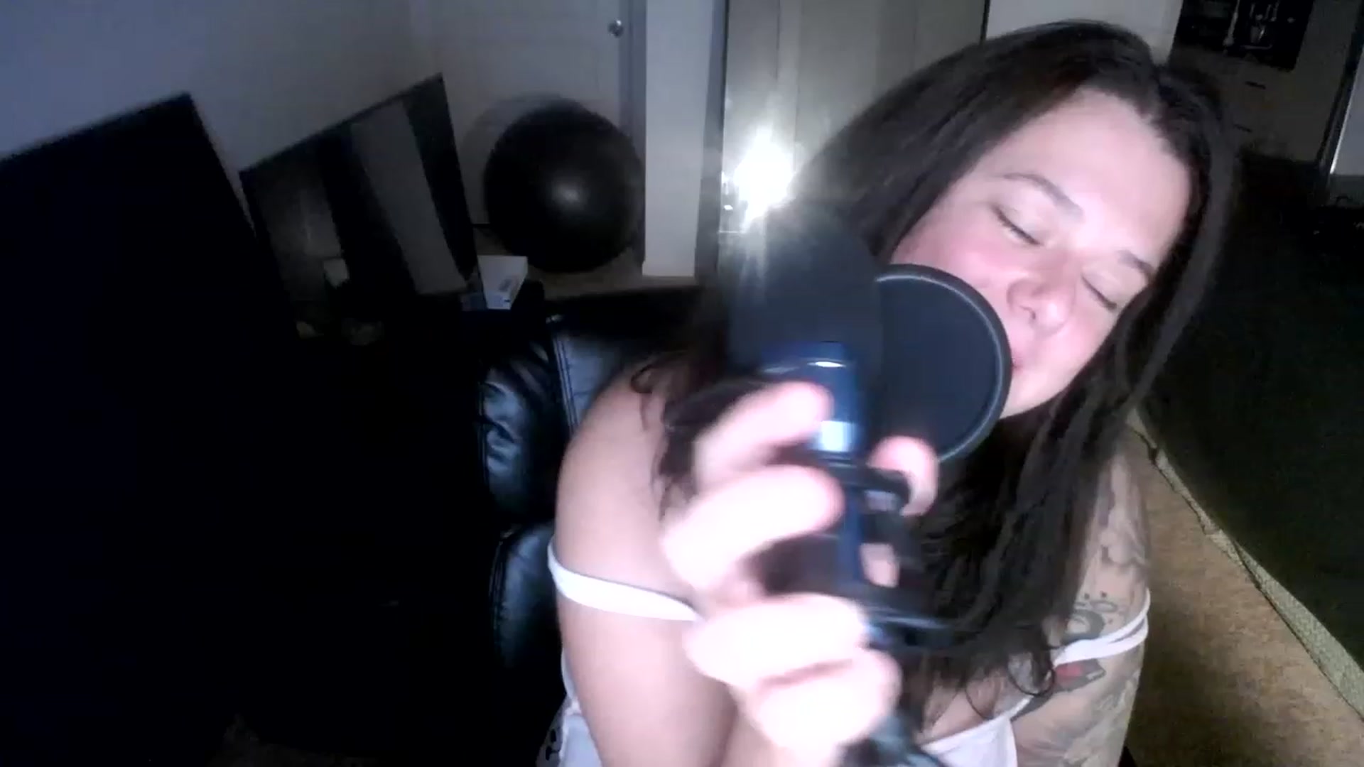 Gallery image thumbnail from Kendra's myfreecams stream on, 11/15/2022, 06:28 image 20 of 20