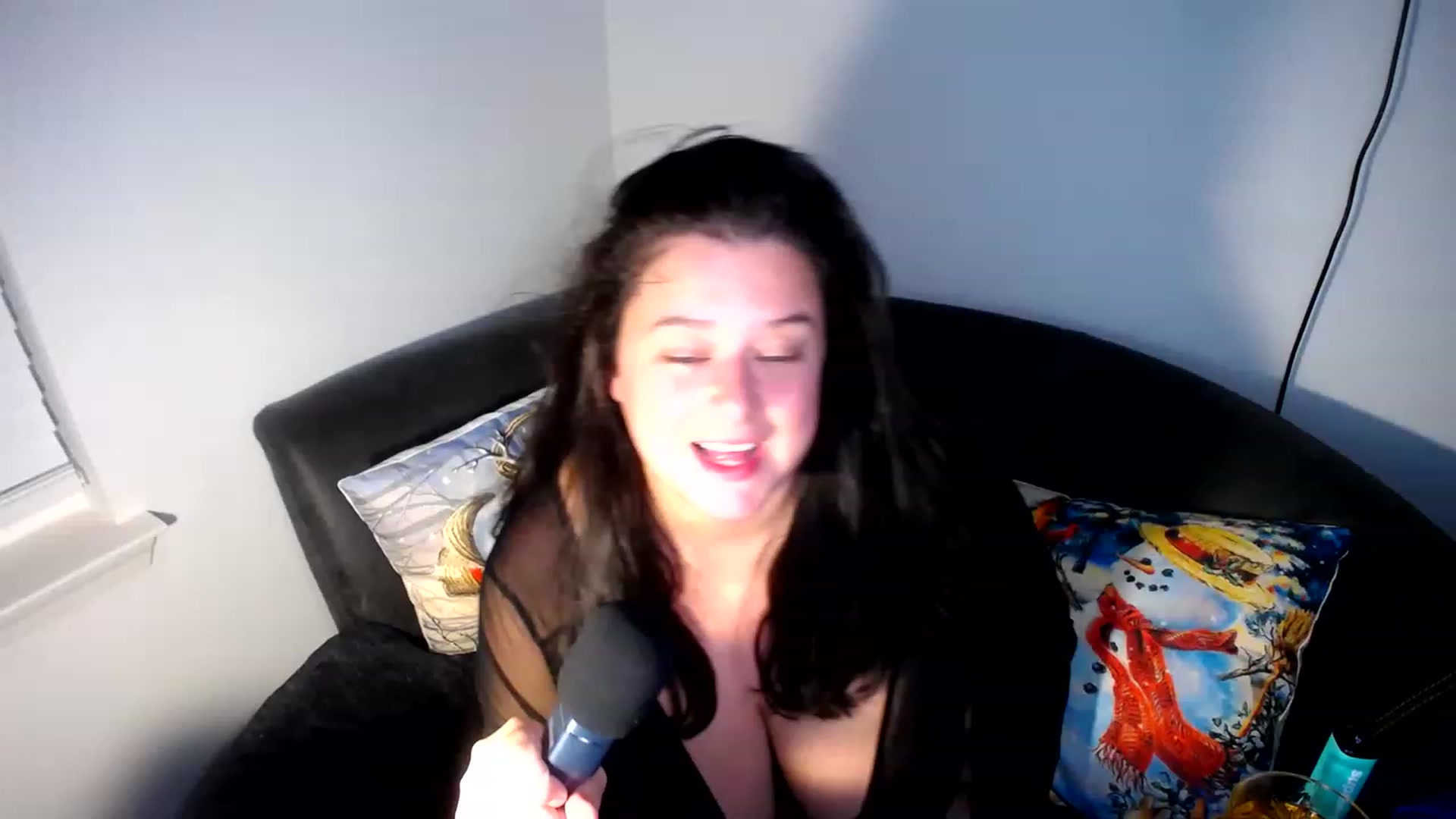 Gallery image thumbnail from Kendra's myfreecams stream on, 11/23/2022, 06:15 image 15 of 20