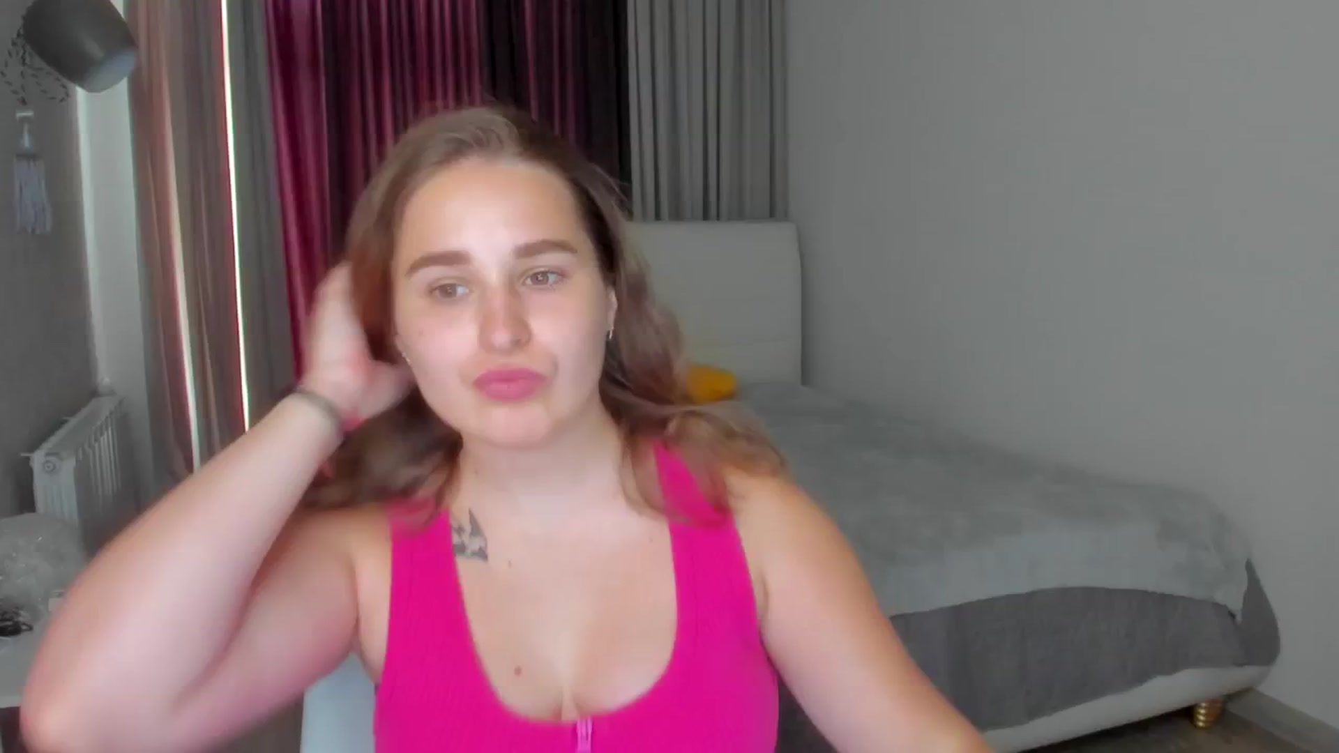 Gallery image thumbnail from KendraKisse's myfreecams stream on, 07/28/2025, 08:54 image 10 of 20