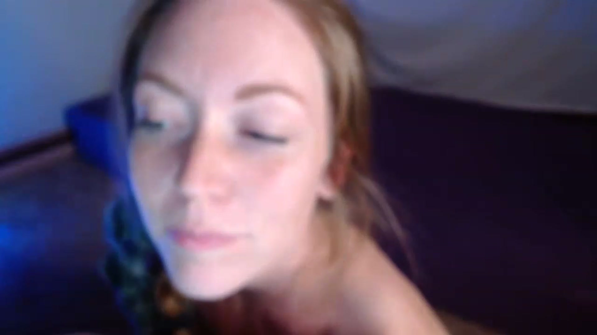 Gallery image thumbnail from KennaKind's myfreecams stream on, 11/15/2022, 04:15 image 2 of 20