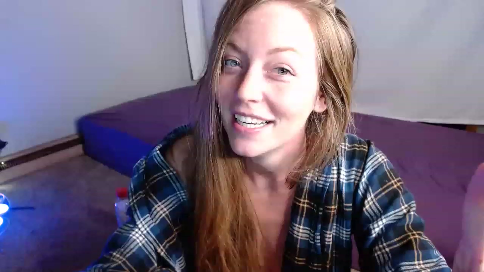 Gallery image thumbnail from KennaKind's myfreecams stream on, 11/19/2022, 04:19 image 13 of 20
