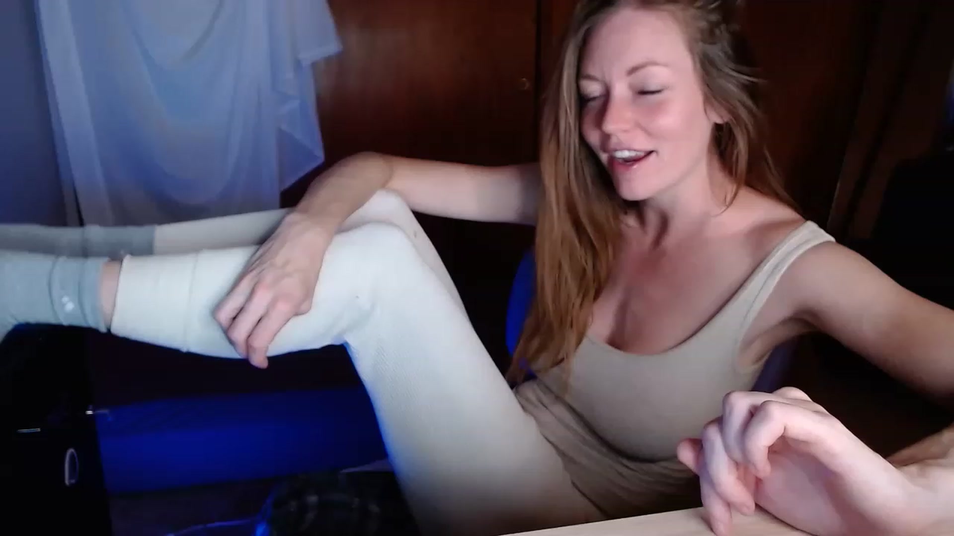 Gallery image thumbnail from KennaKind's myfreecams stream on, 12/04/2022, 03:45 image 16 of 20