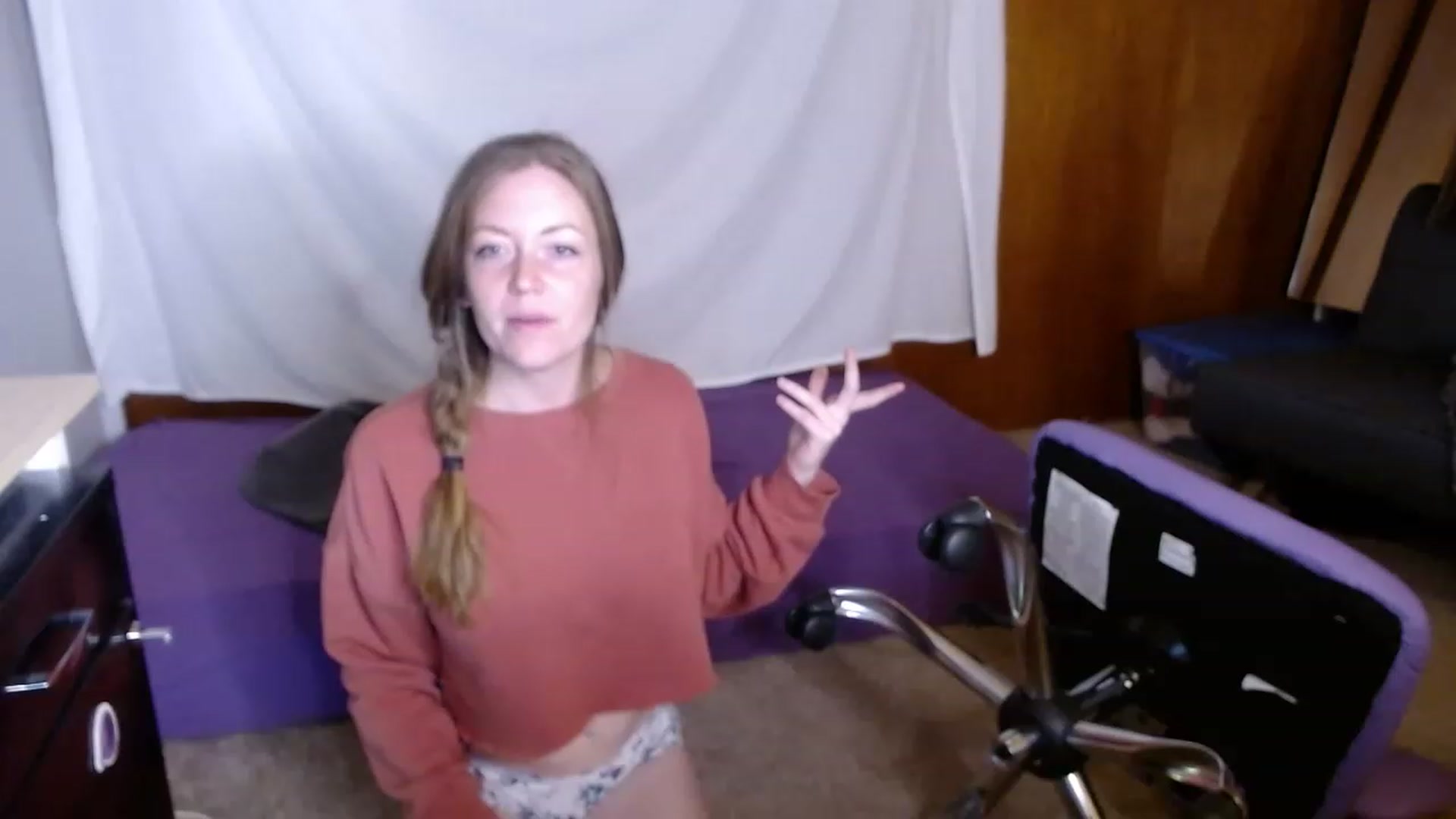 Gallery image thumbnail from KennaKind's myfreecams stream on, 12/08/2022, 04:06 image 4 of 20