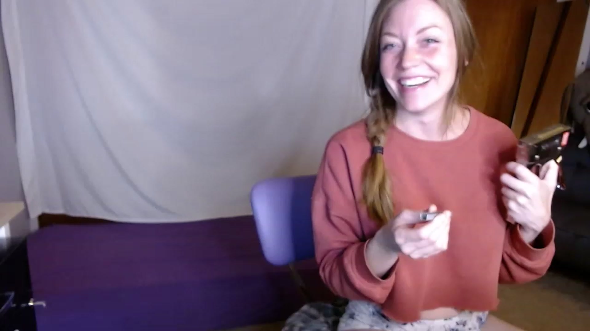 Gallery image thumbnail from KennaKind's myfreecams stream on, 12/08/2022, 04:06 image 1 of 20