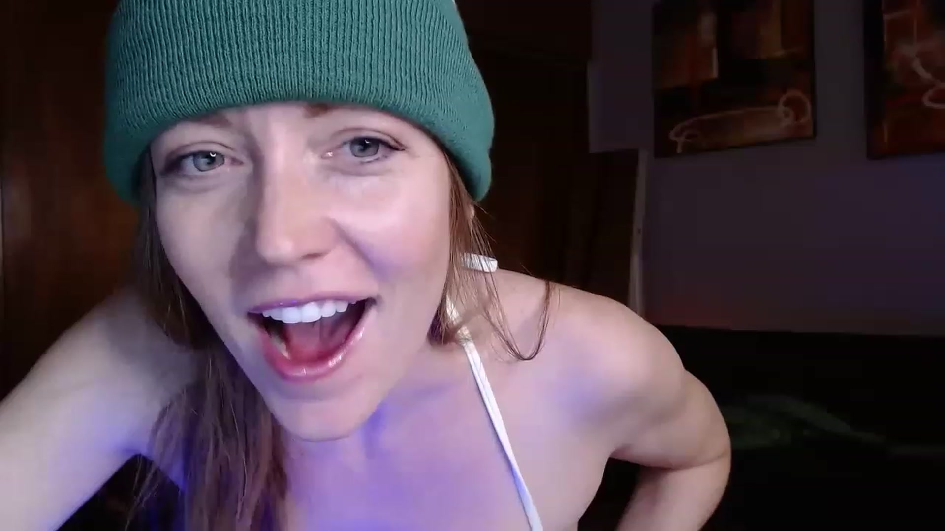 Gallery image thumbnail from KennaKind's myfreecams stream on, 02/18/2023, 04:41 image 7 of 20