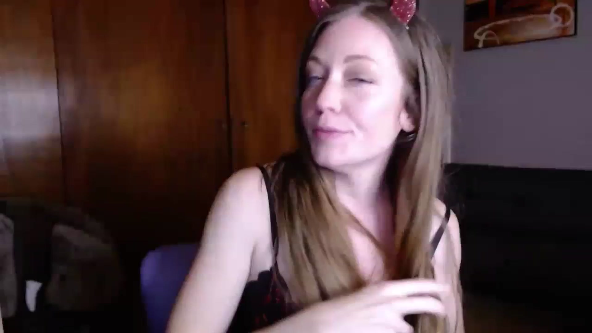 Gallery image thumbnail from KennaKind's myfreecams stream on, 10/14/2023, 02:13 image 7 of 20
