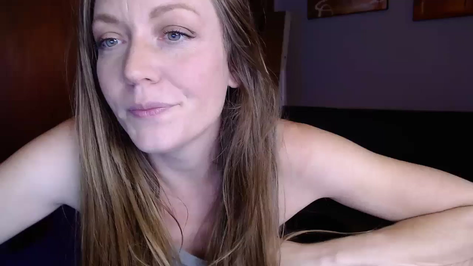 Gallery image thumbnail from KennaKind's myfreecams stream on, 10/21/2023, 01:17 image 6 of 20