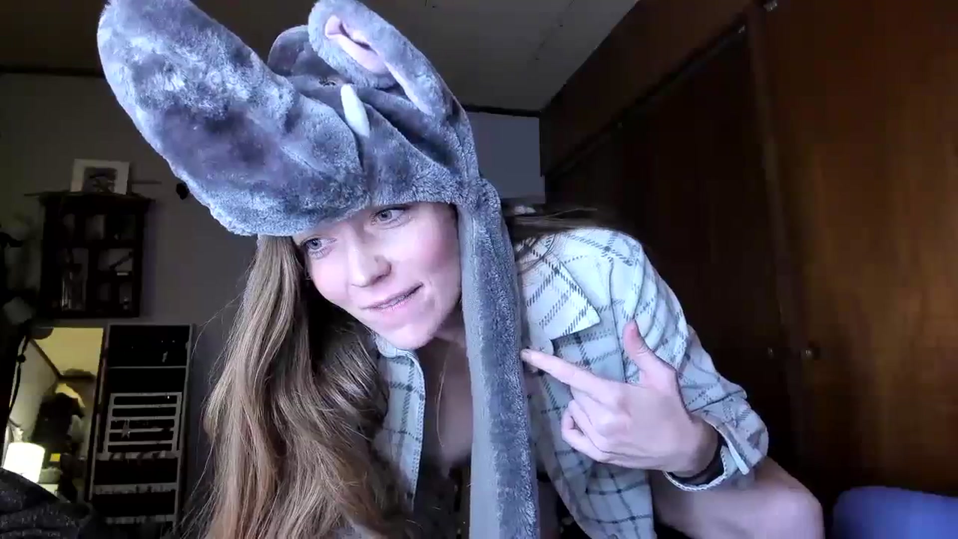 Gallery image thumbnail from KennaKind's myfreecams stream on, 11/18/2023, 03:00 image 18 of 20