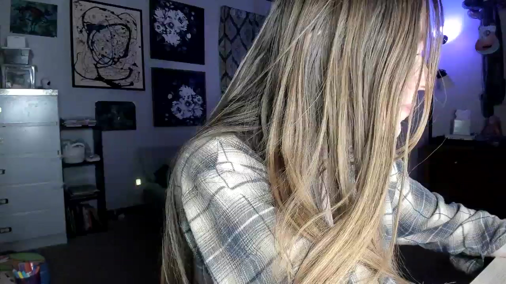 Gallery image thumbnail from KennaKind's myfreecams stream on, 03/03/2024, 03:57 image 11 of 20