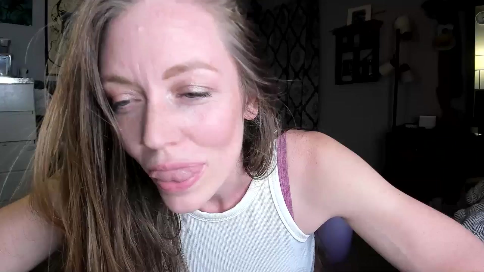 Gallery image thumbnail from KennaKind's myfreecams stream on, 05/26/2024, 03:27 image 1 of 20
