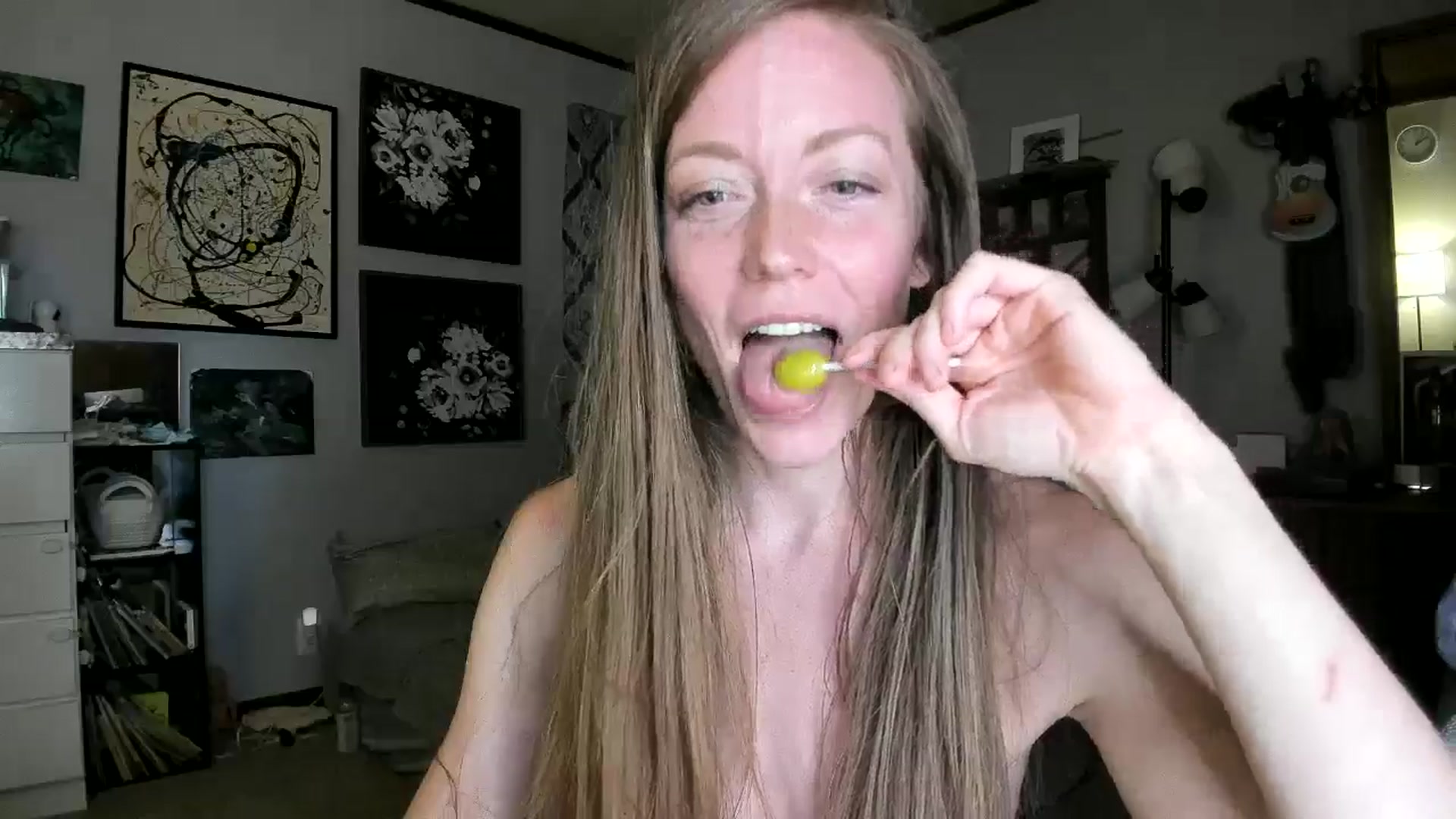 Gallery image thumbnail from KennaKind's myfreecams stream on, 07/01/2024, 03:05 image 17 of 20