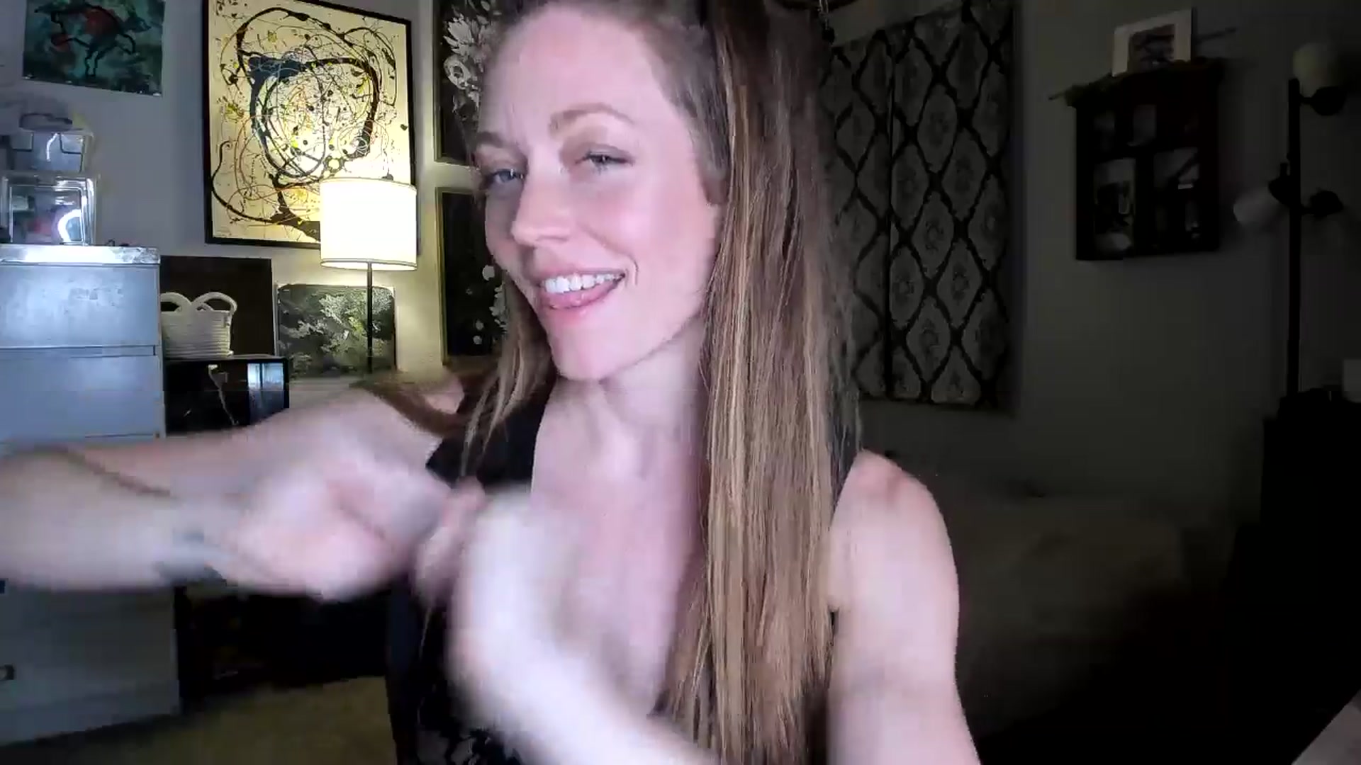 Gallery image thumbnail from KennaKind's myfreecams stream on, 10/07/2024, 03:13 image 14 of 20