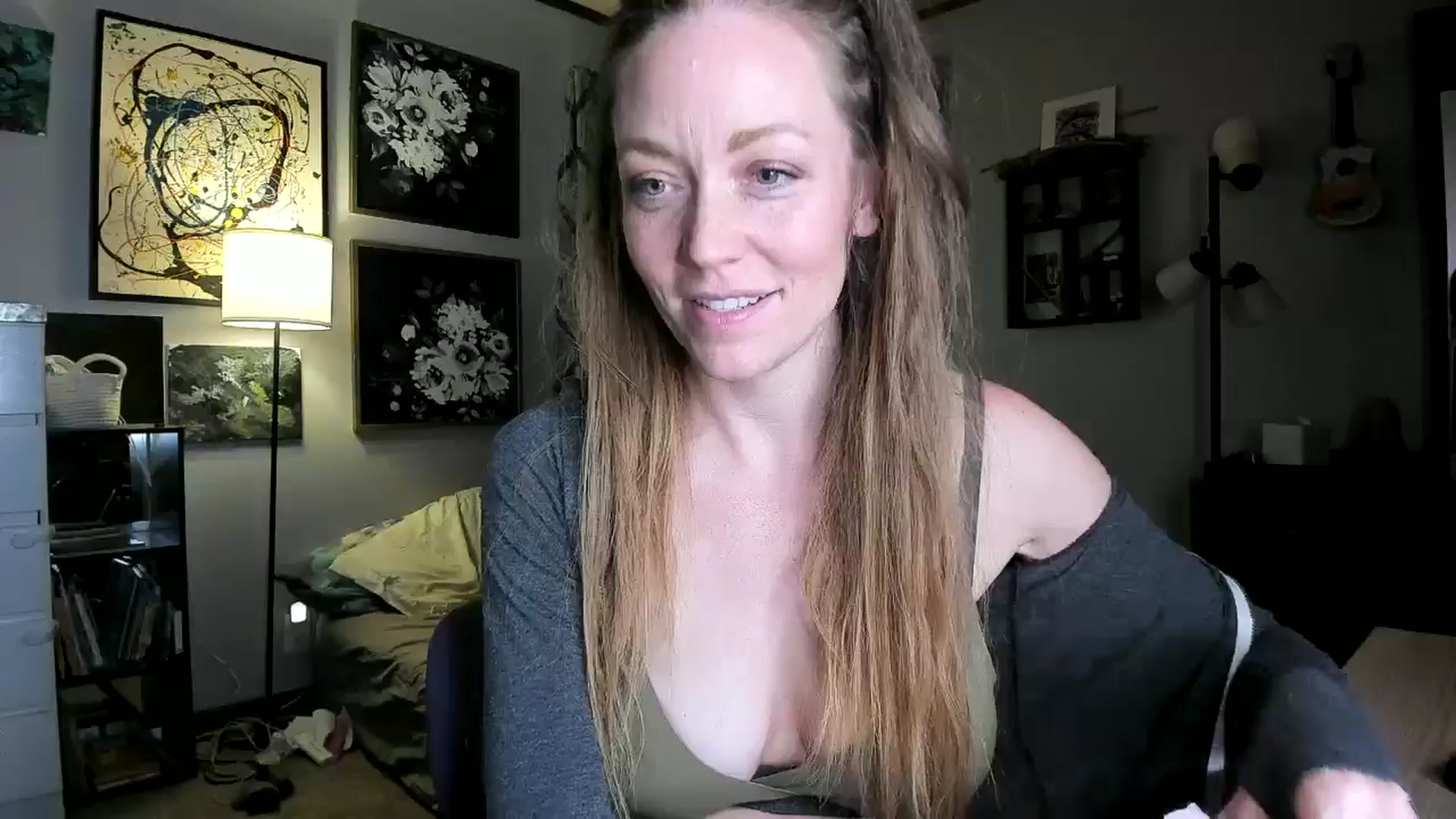 Gallery image thumbnail from KennaKind's myfreecams stream on, 10/14/2024, 03:07 image 6 of 20