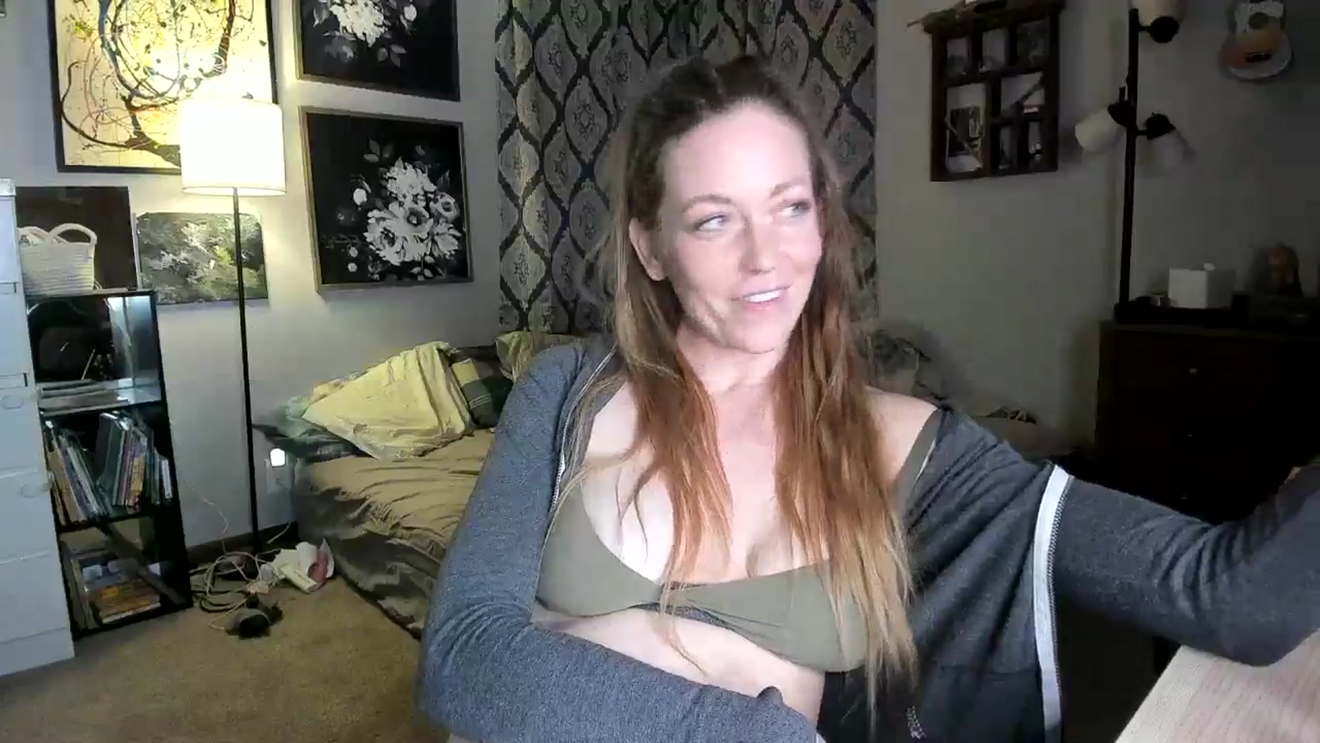 Gallery image thumbnail from KennaKind's myfreecams stream on, 10/14/2024, 03:07 image 9 of 20