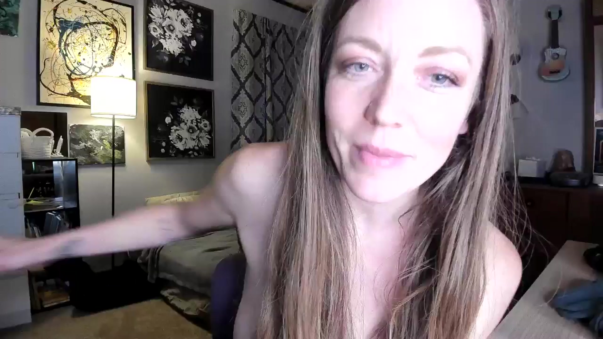 Gallery image thumbnail from KennaKind's myfreecams stream on, 10/28/2024, 03:38 image 15 of 20
