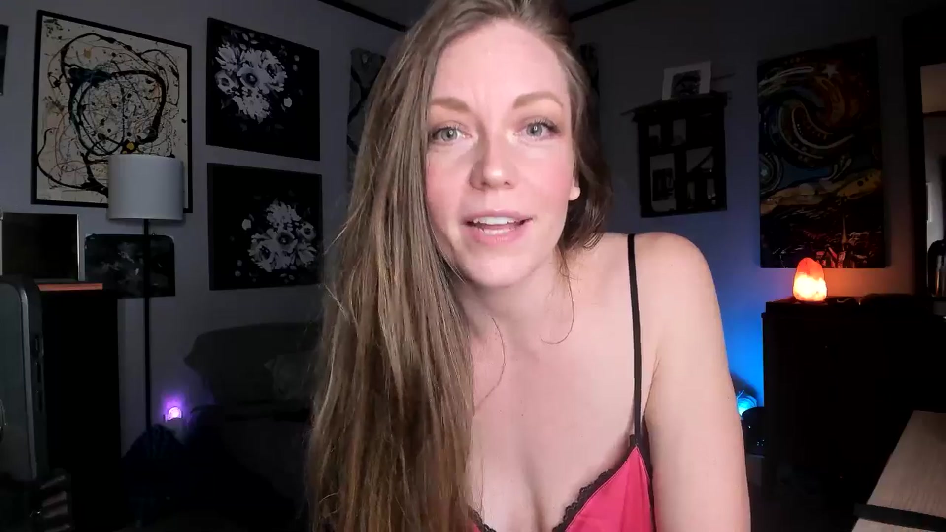 Gallery image thumbnail from KennaKind's myfreecams stream on, 01/04/2025, 04:14 image 2 of 20