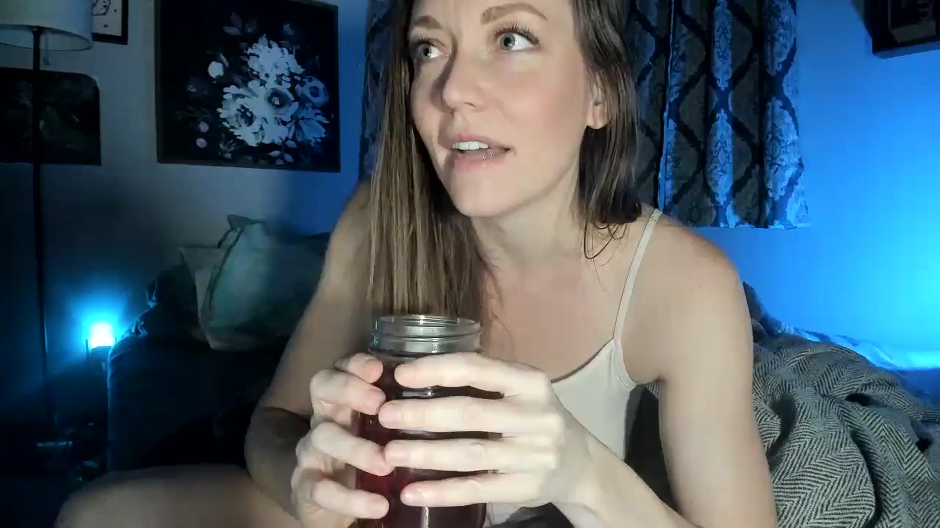 Gallery image thumbnail from KennaKind's myfreecams stream on, 01/11/2025, 03:34 image 1 of 20