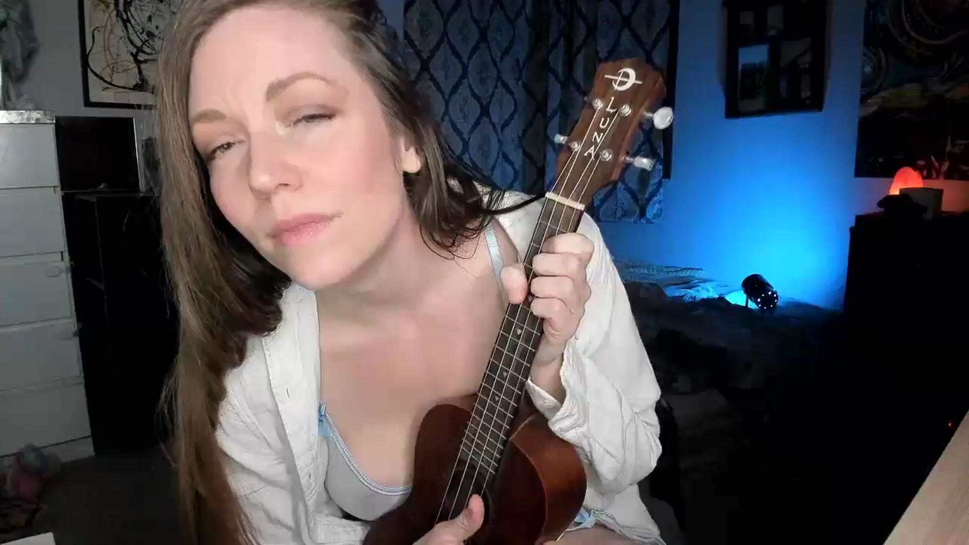 Gallery image thumbnail from KennaKind's myfreecams stream on, 01/18/2025, 04:06 image 2 of 20