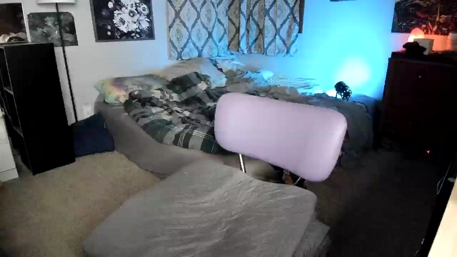 Gallery image thumbnail from KennaKind's myfreecams stream on, 01/18/2025, 04:06 image 17 of 20