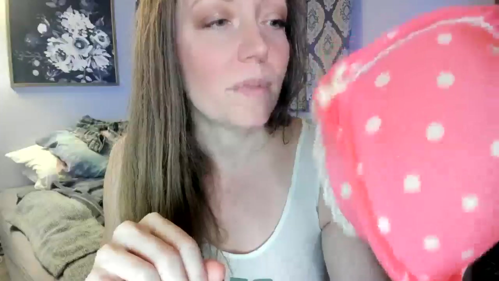 Gallery image thumbnail from KennaKind's myfreecams stream on, 02/22/2025, 03:28 image 6 of 20