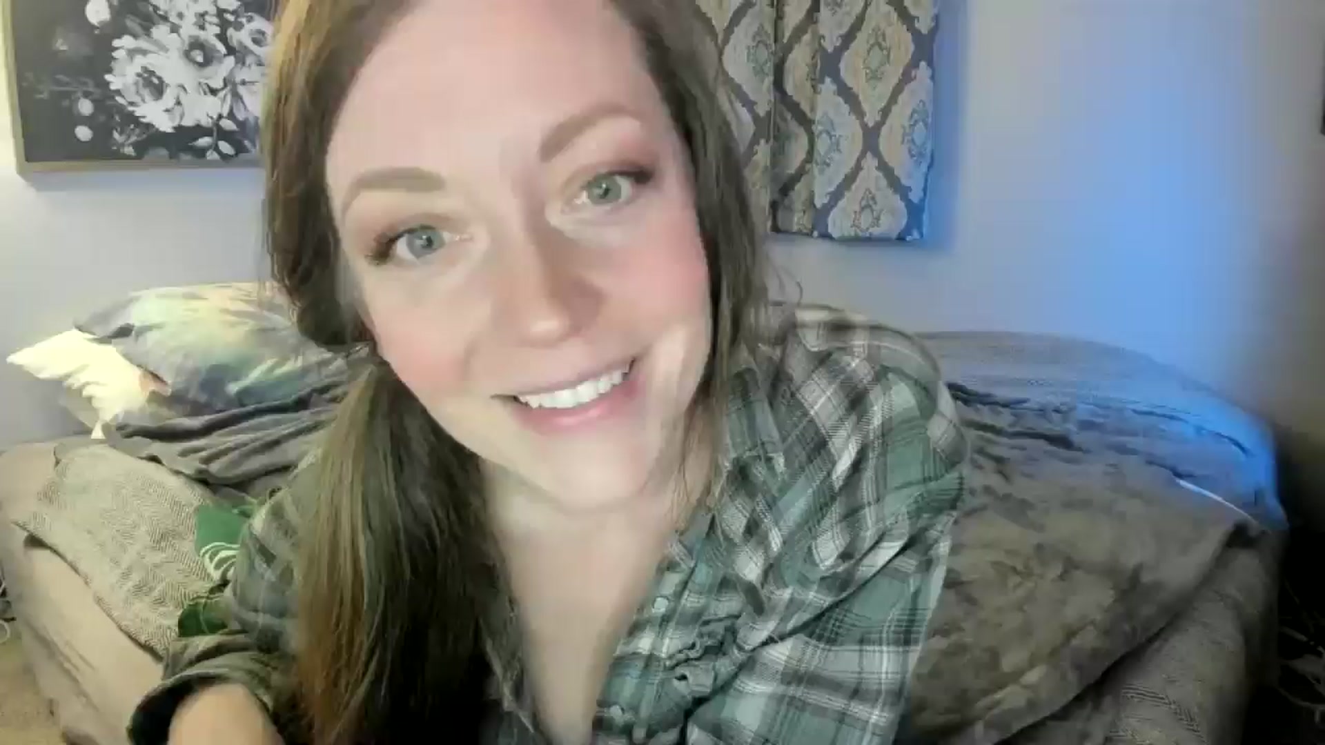 Gallery image thumbnail from KennaKind's myfreecams stream on, 02/22/2025, 03:28 image 1 of 20