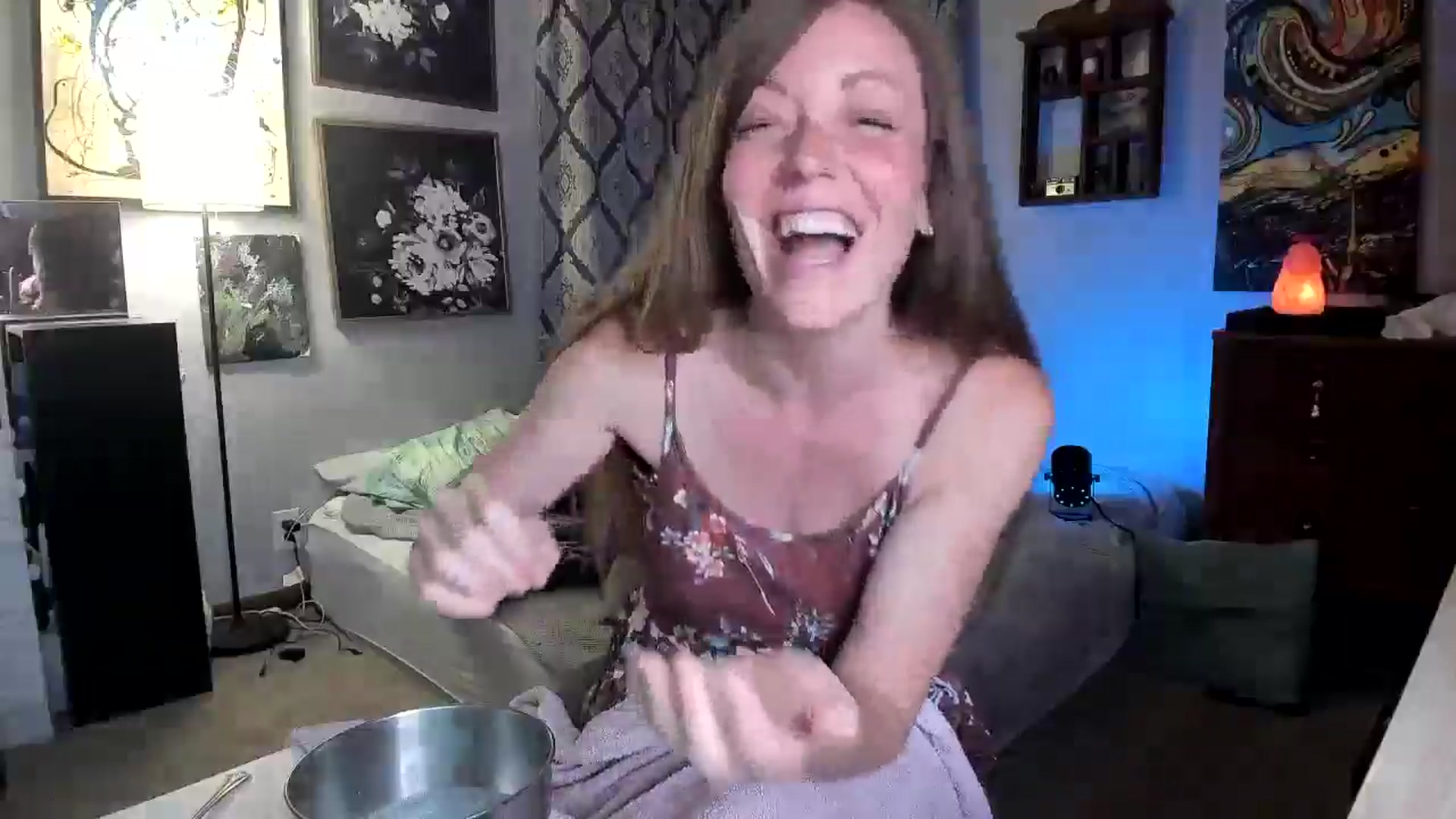 Gallery image thumbnail from KennaKind's myfreecams stream on, 06/09/2025, 03:42 image 6 of 20
