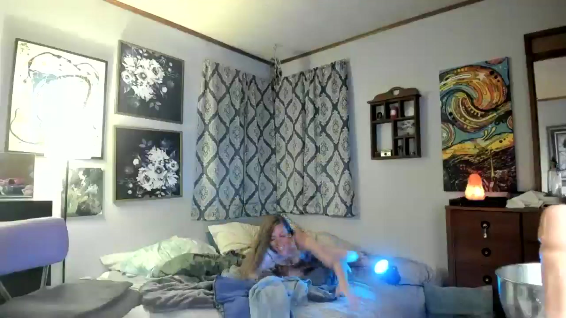 Gallery image thumbnail from KennaKind's myfreecams stream on, 06/09/2025, 03:42 image 7 of 20
