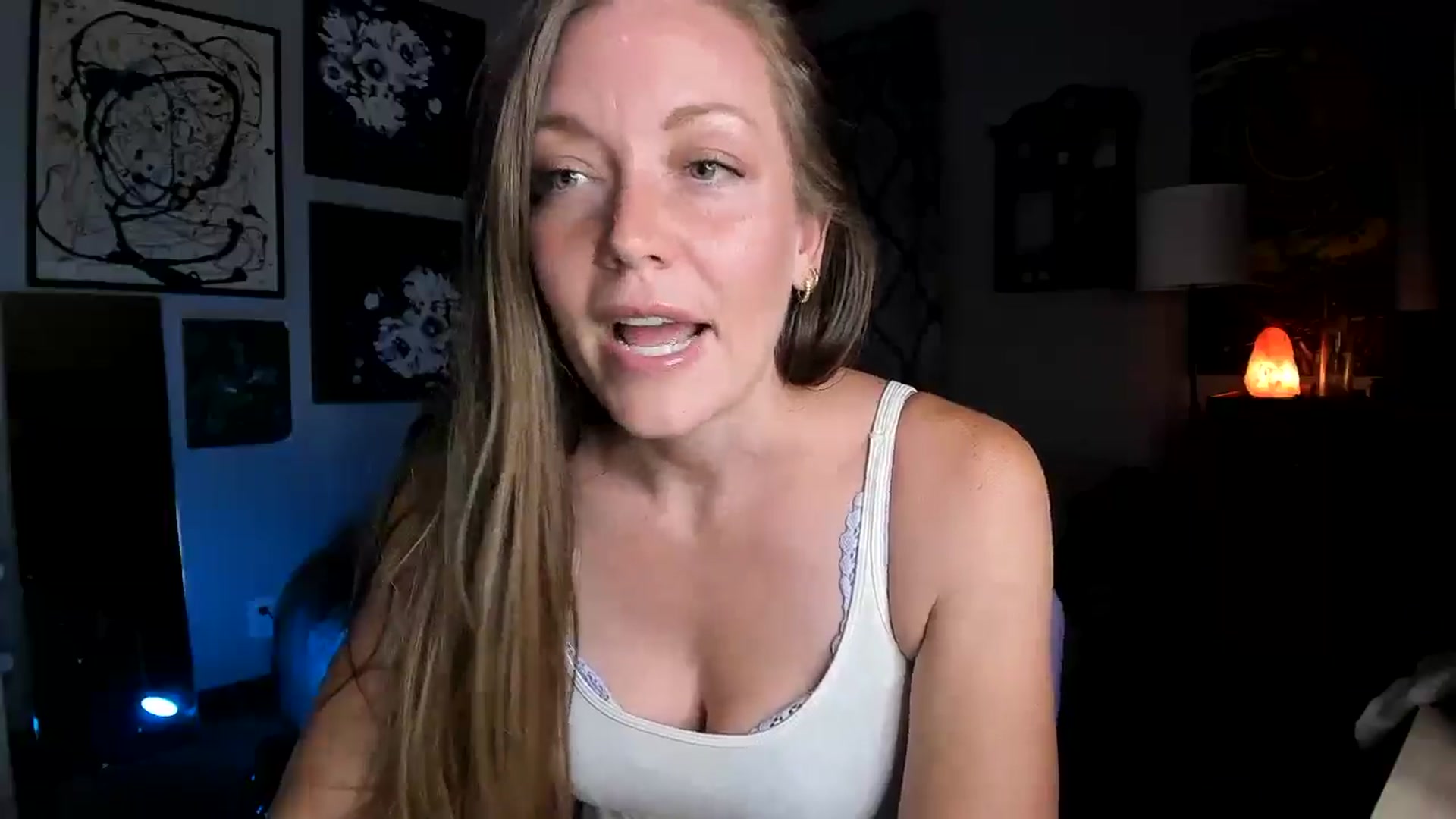 Gallery image thumbnail from KennaKind's myfreecams stream on, 09/01/2025, 03:09 image 2 of 20